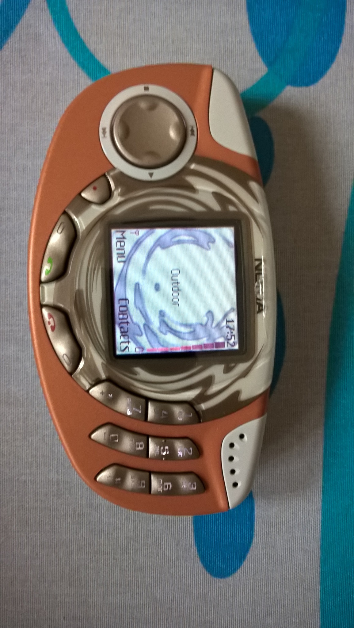 M & M's VINTAGE SWARM PHONE BRAND NEW IN FACTORY SEALED BOX RARE FIND