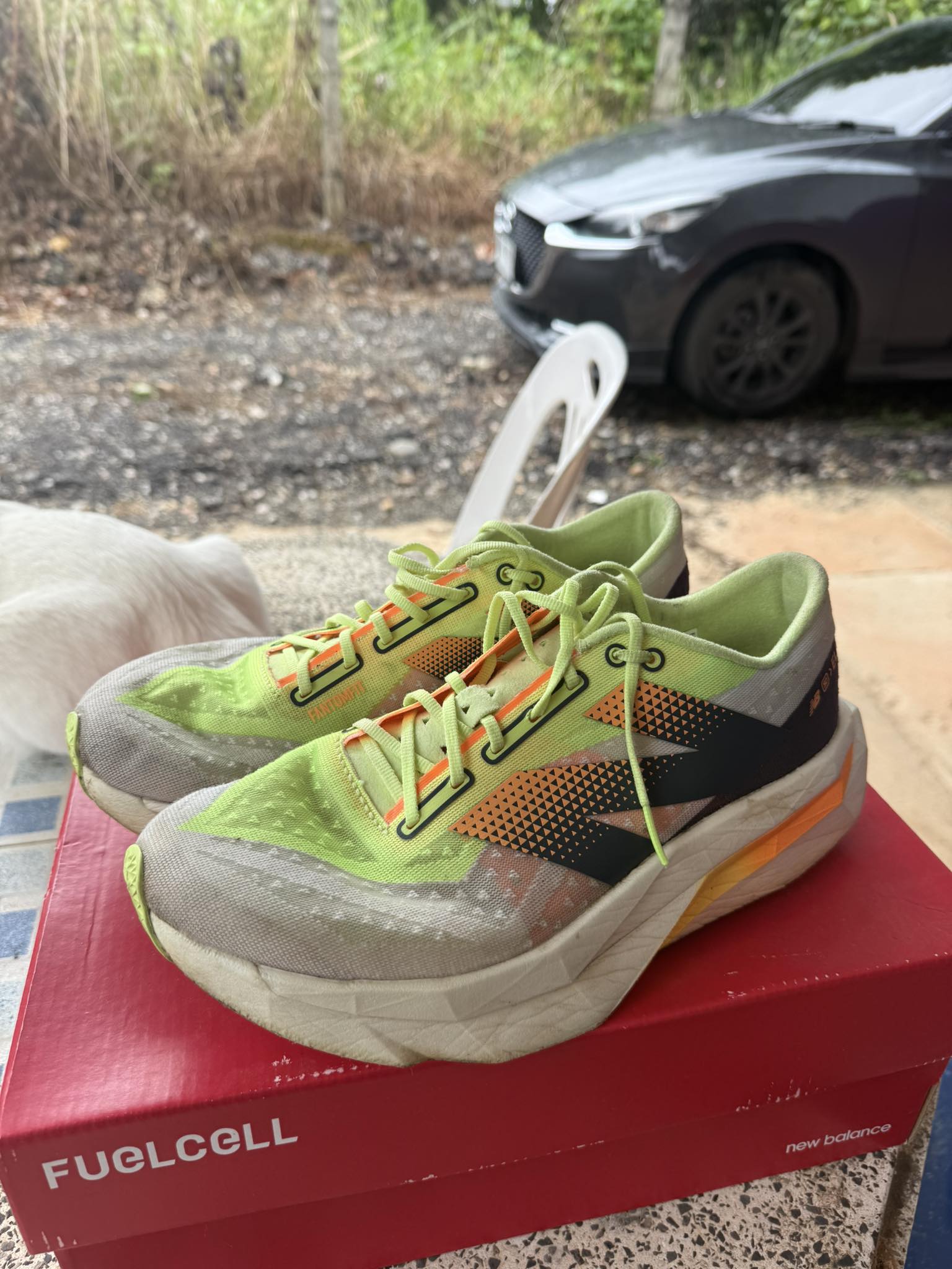 Selling asics and new balance shoes