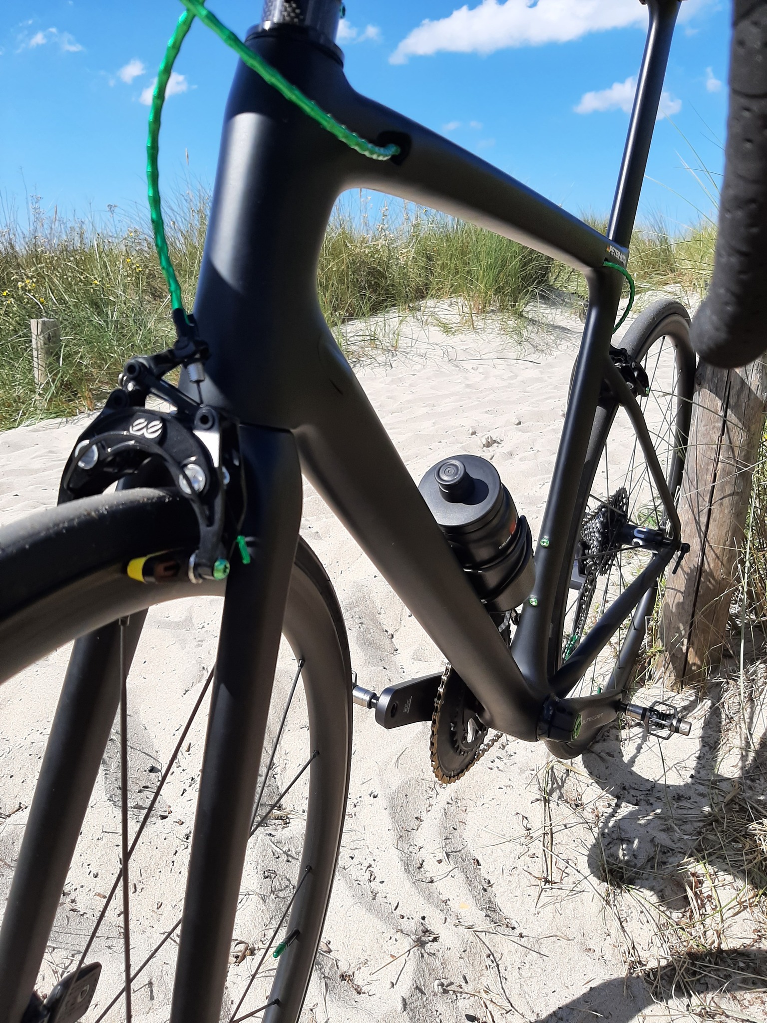 China bike with Airwolf frame and Ultegra Di2