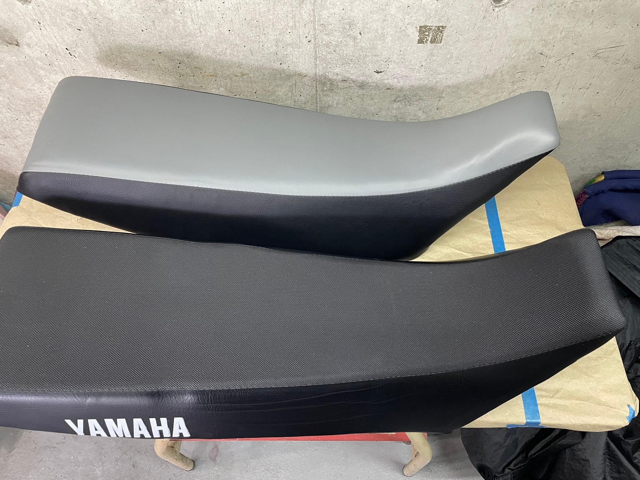 セロー250にはツーリングシートという純正品があることを知りまして 