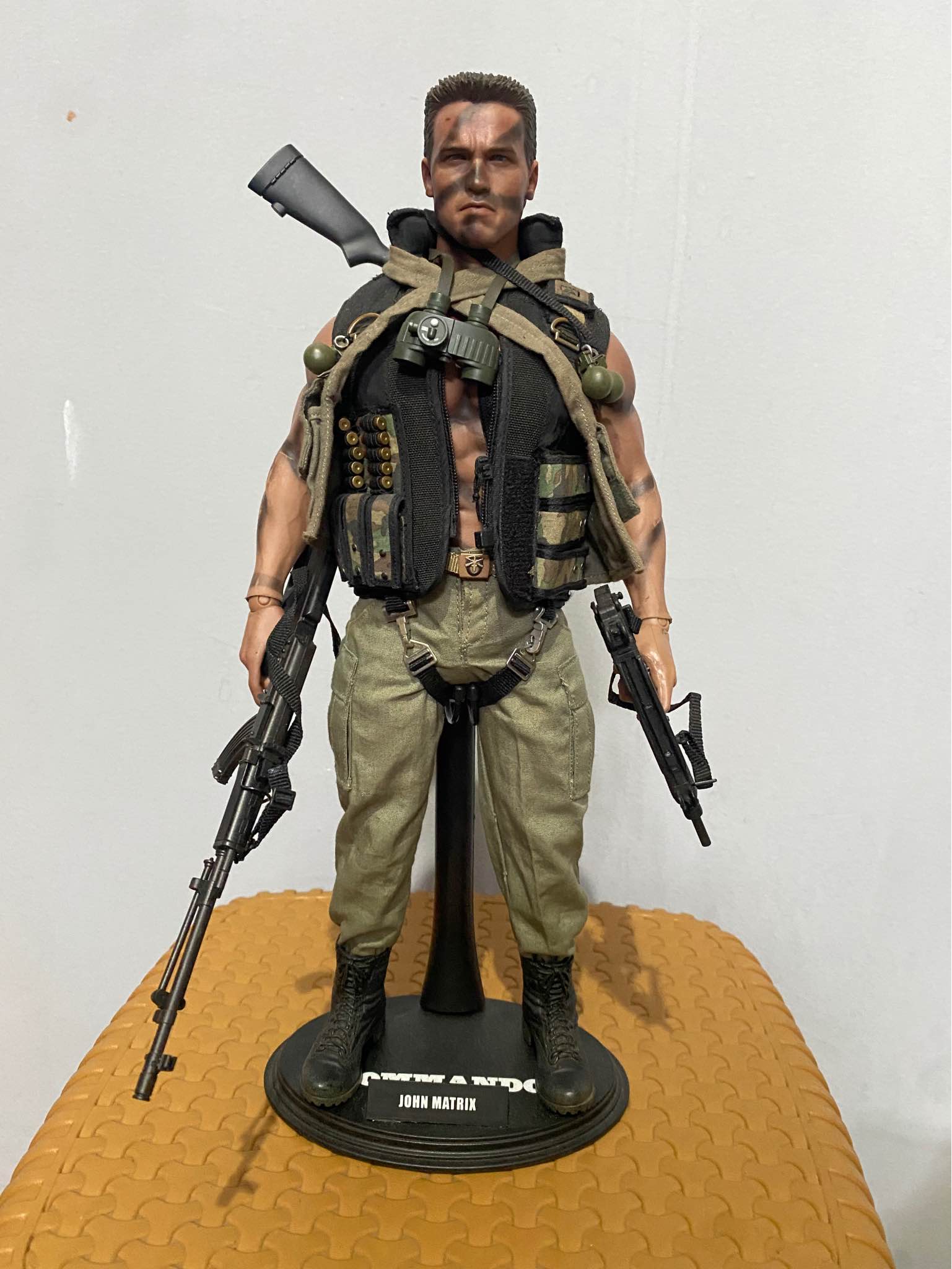 HOT TOYS JOHN COMMANDO MATRIX