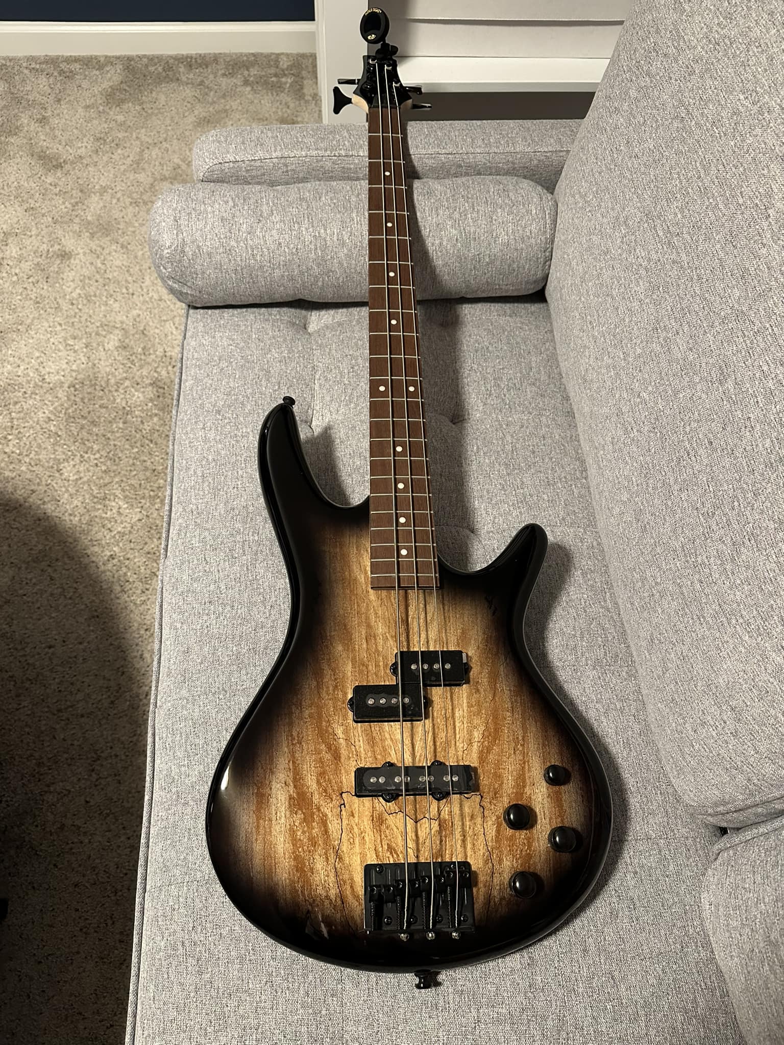 Ibanez Z Silver Cadet bass setup and repair