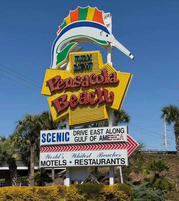 Nostalgic billboard welcomes visitors to Pensacola beaches