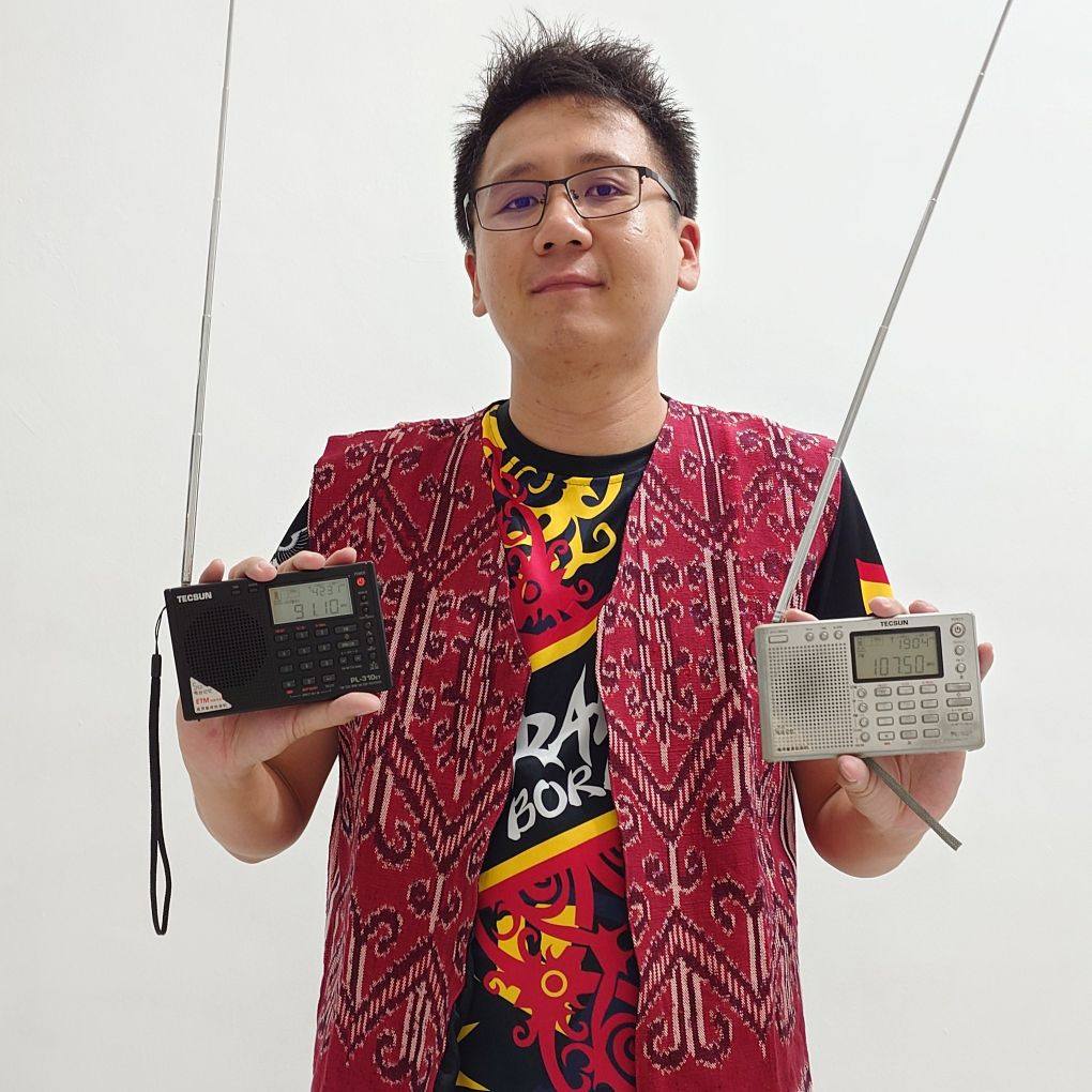 這是我的全新教學短片，向大家示範如何通過舊式收音機📻收聽CityPlus FM的手機應用程序。這集的是使用RCA電線連接去1980年代收音機📻 ...