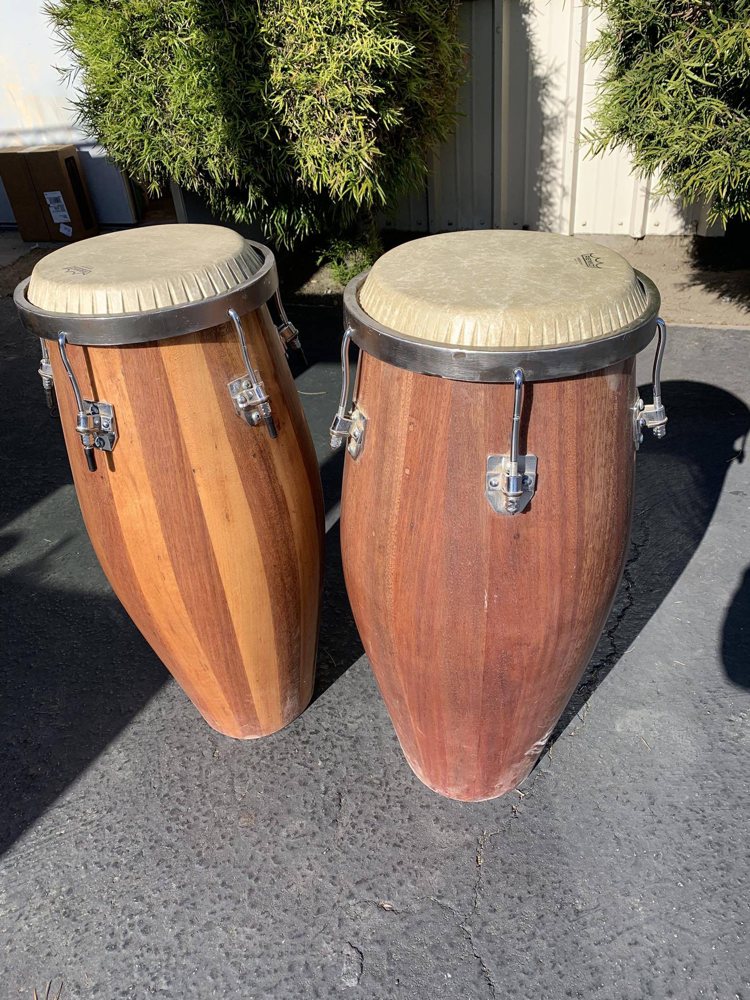 Valje drum with 1970s conga decal placement