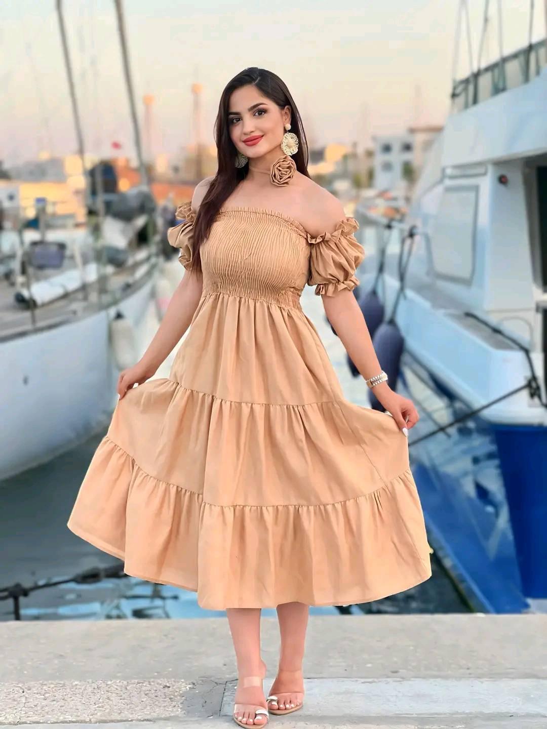 Robe Yessica Multicouleur Taille 40 - Occasion Très Bon état, Style Droit, Longueur Genou