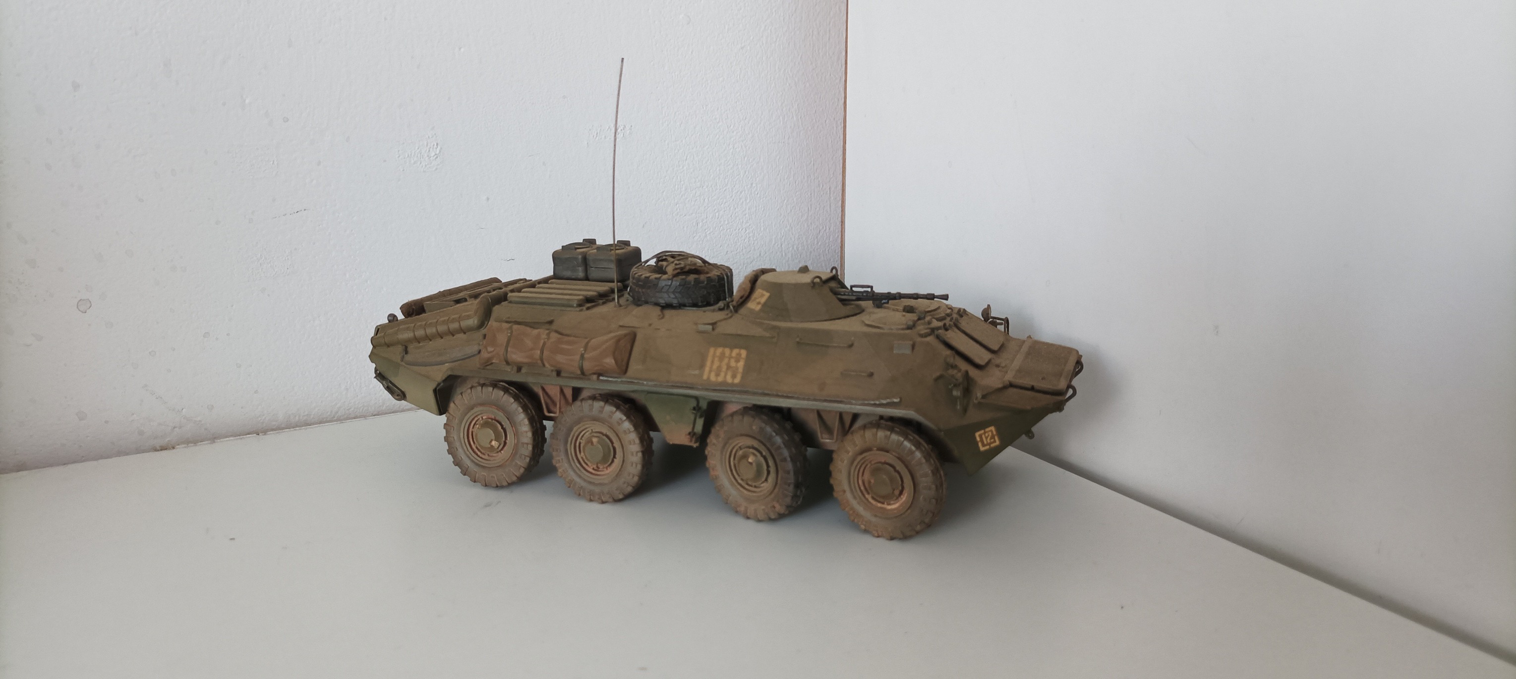 BTR-70. Afganistan. Zvezda 1/35. 188 HES 四