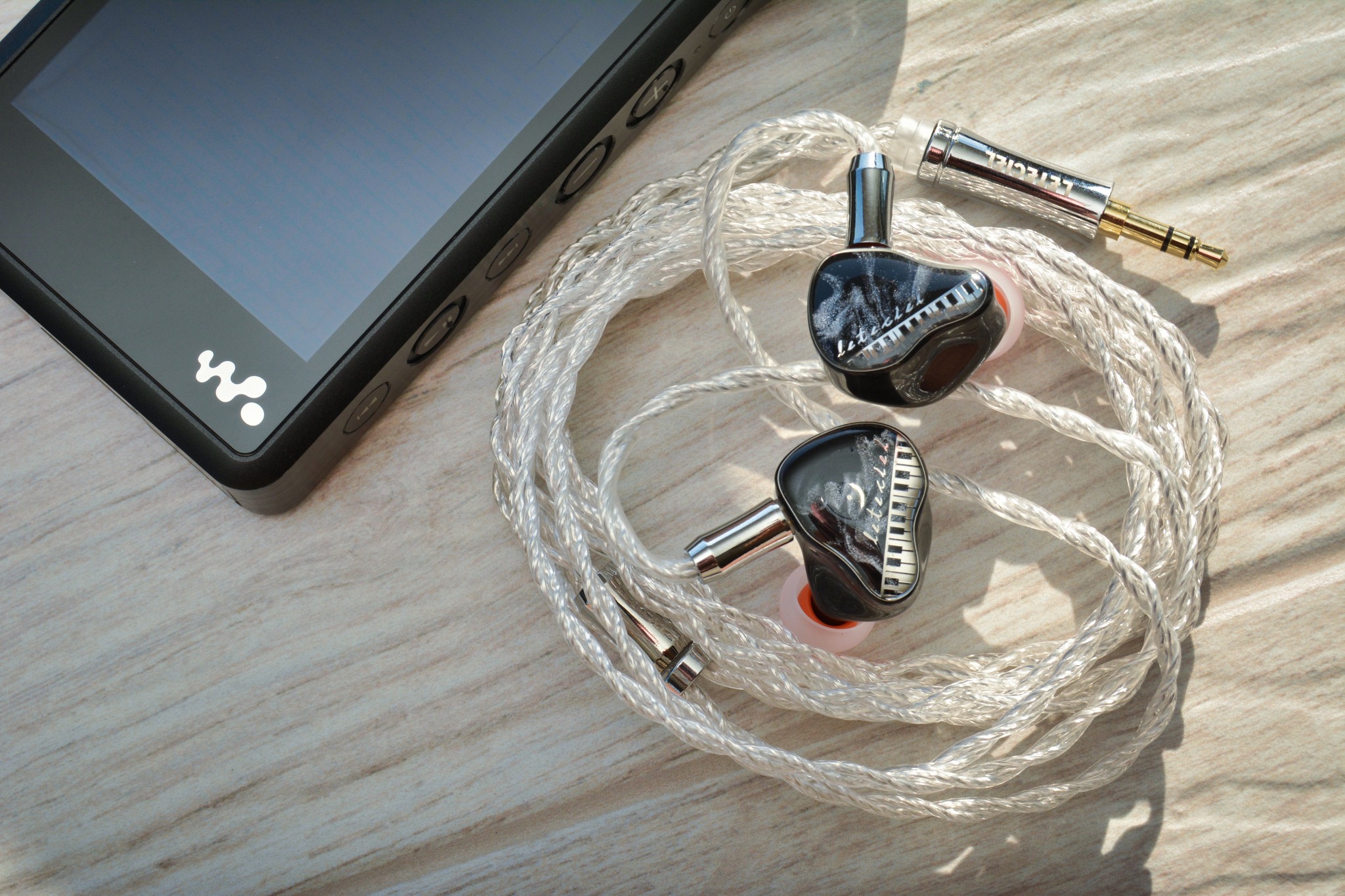 LETECIEL ENCORE 2DD + 4BA 6-driver hybrid audiophile In-ear