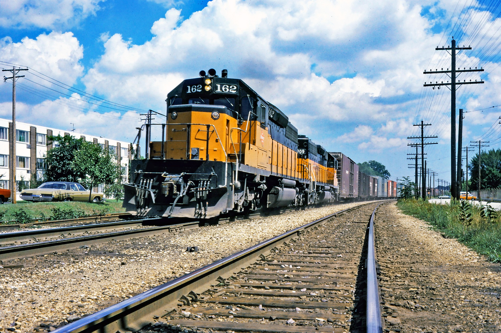 Milwaukee Road Lovers. | C. W. Richards was certainly standing or ...