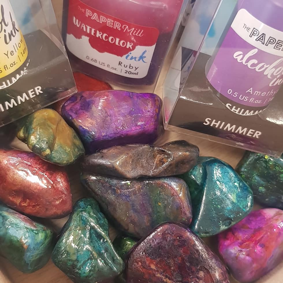Meraki Craft - Galaxy Rocks made using Paper Mill Alcohol... | Facebook