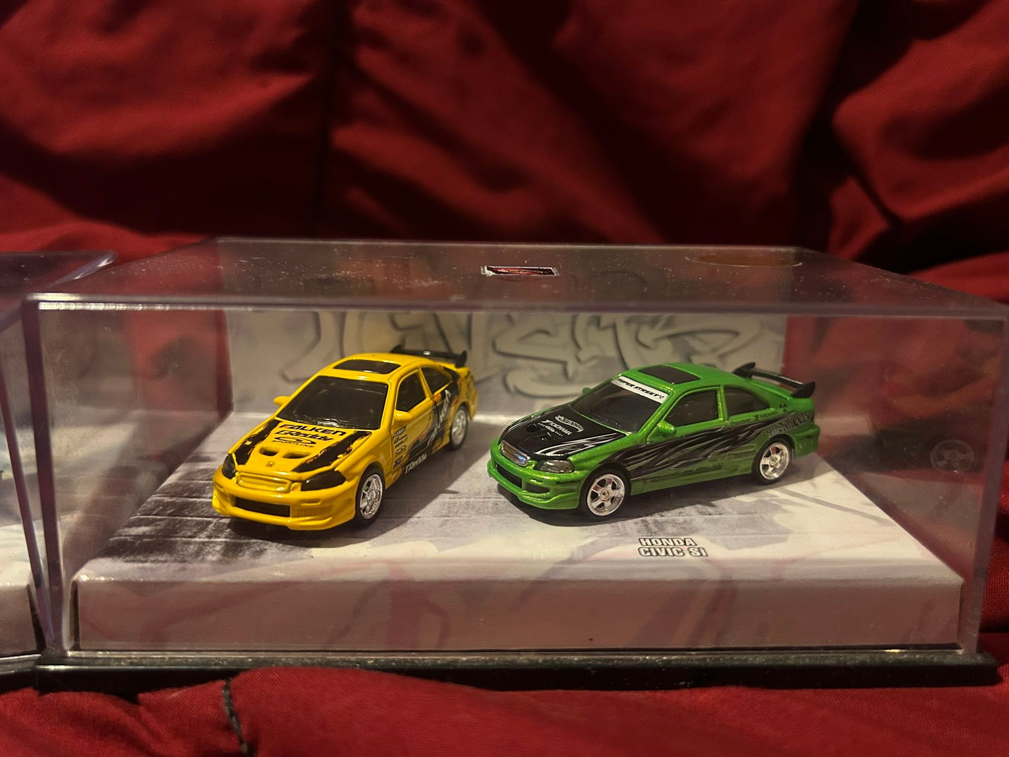 Hot Wheels tuners 2-car set inspired by Japan's import car culture