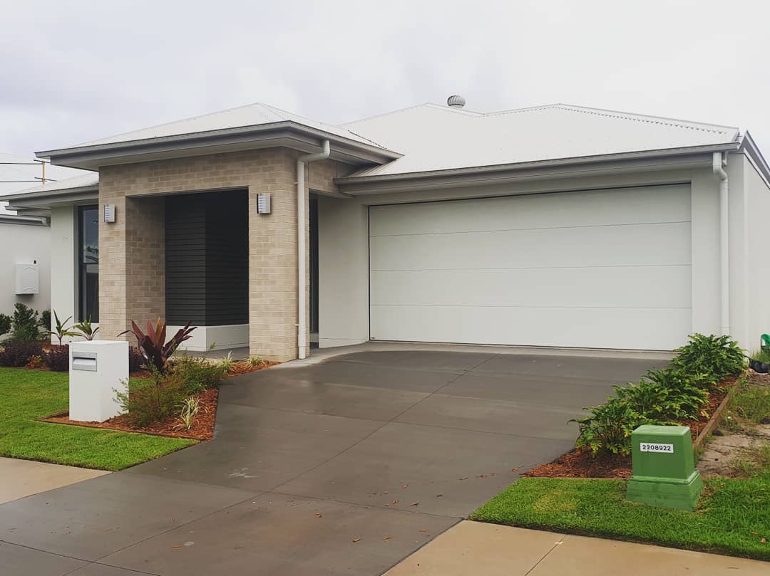 Beautiful front fascade, rendered in... - Immaculate Render