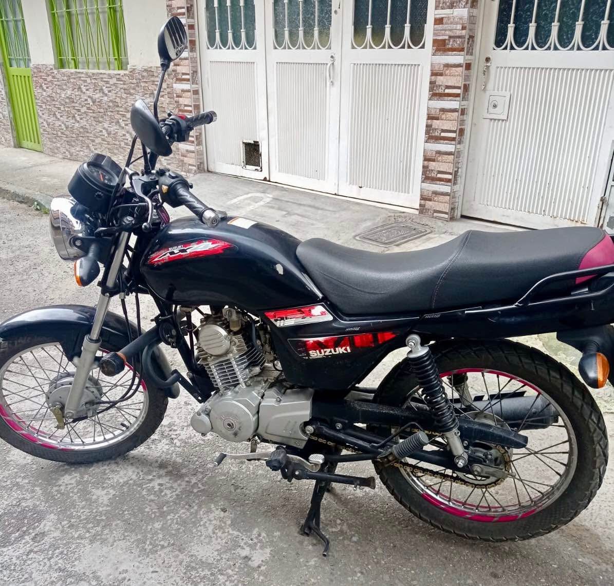 🏍️ Suzuki AX 115 – Modelo 2019 | 115 cc | Excelente estado