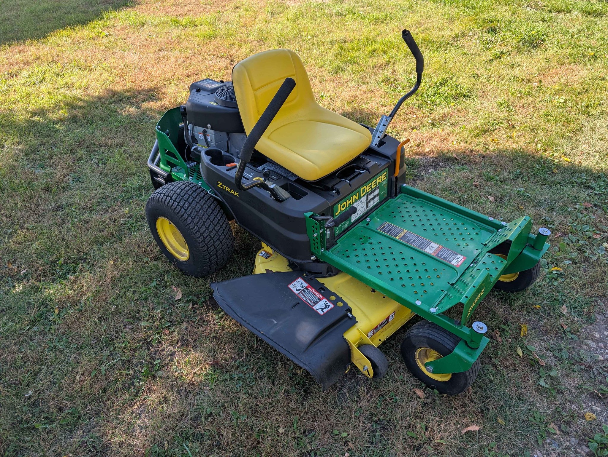 2018 John Deere Z335E 42