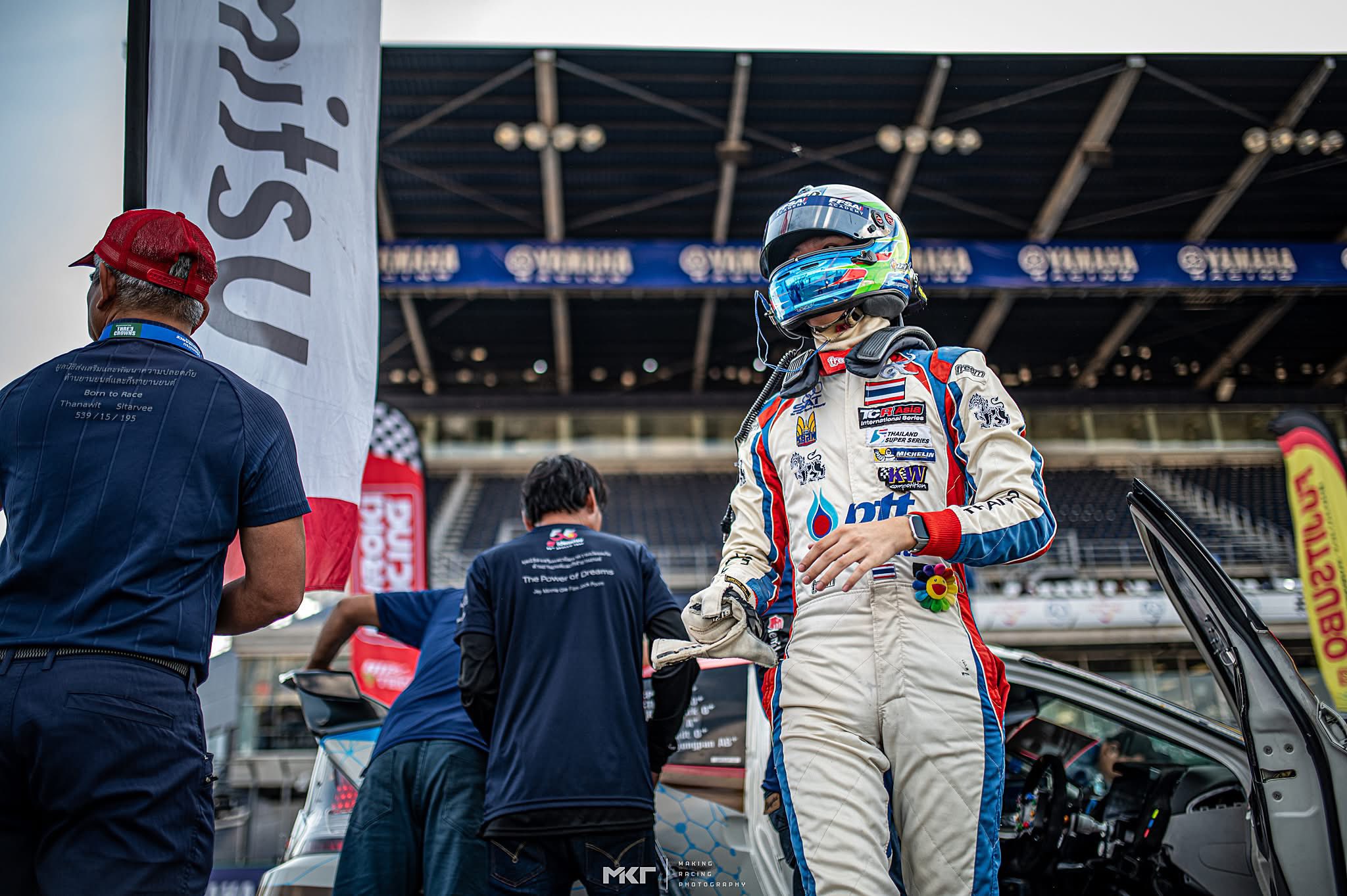 MKR : Making Racing PhotoGraphy