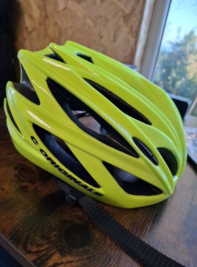 altura night vision bike helmet cover AYAMAYA Waterproof with Reflective Strip, Universal Size fitted. Altura's new Nightvision range is