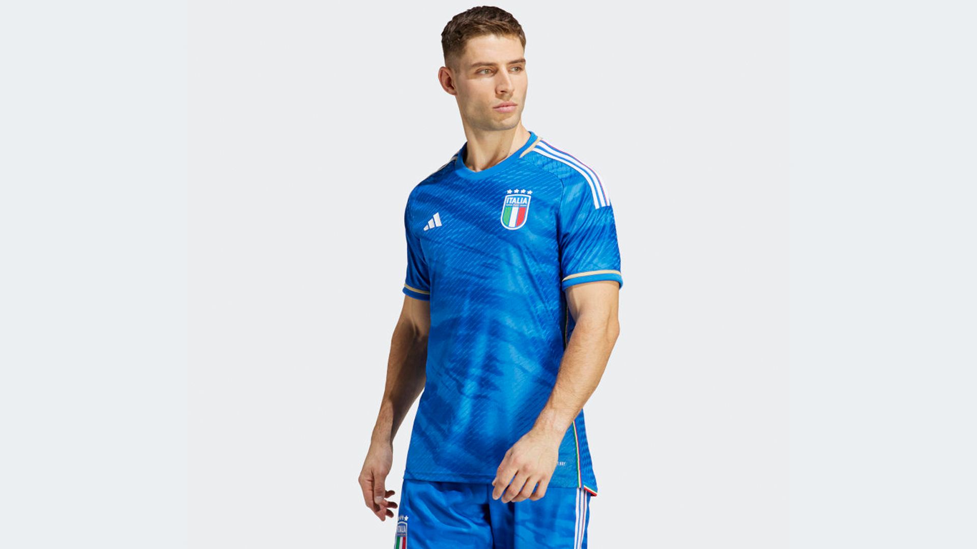 Italy 1994-96 Home Shirt by Nike ??