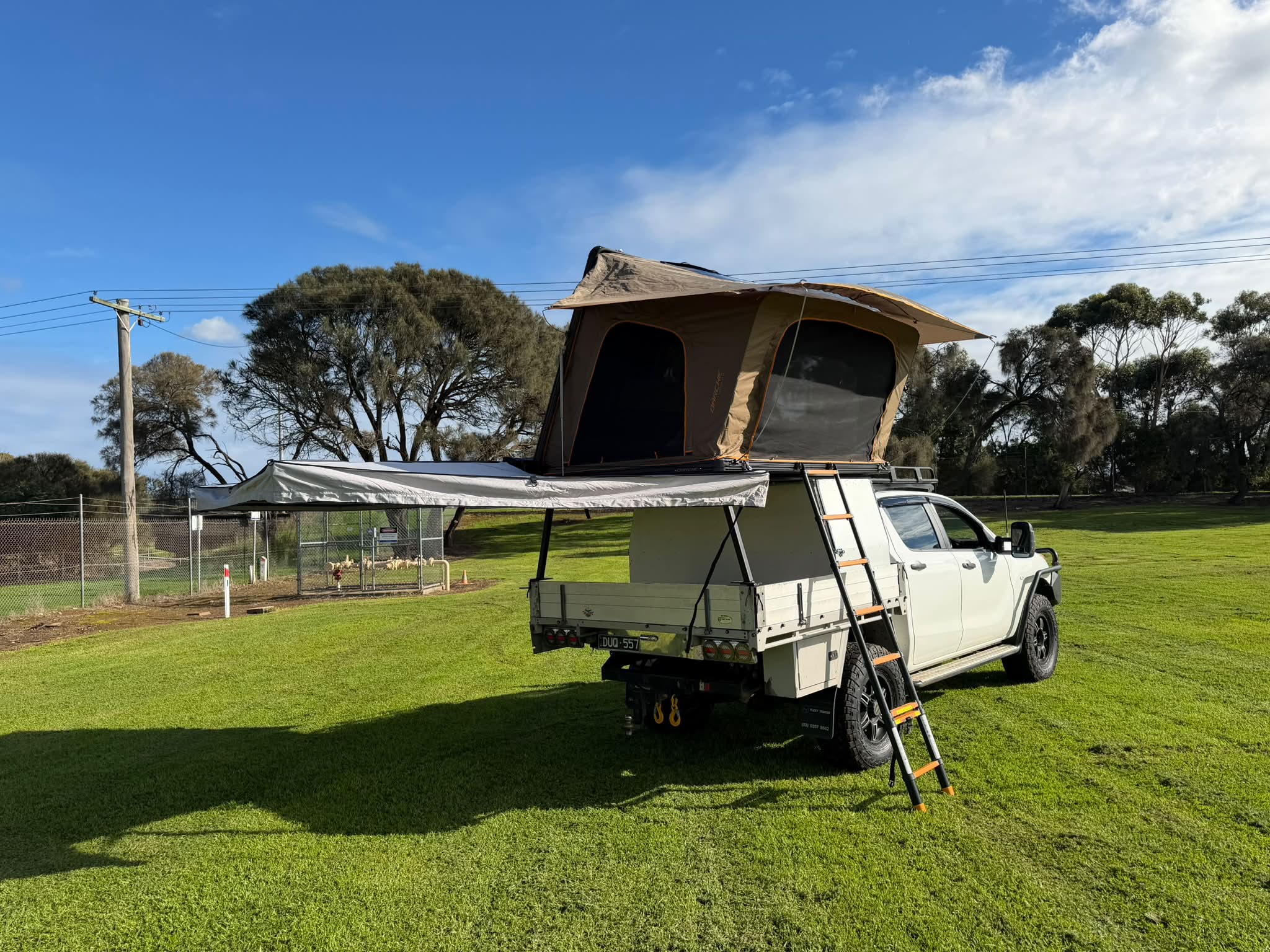 tents that connect to suv WildFinder Tent, Car Side Tent, SUV for Camping, Car Awning Druck:Eidgenoss Guaranteed Fit_Mercedes-Benz Vito Tourer (W447) 2025 New Design High keeping the tailgate lounging