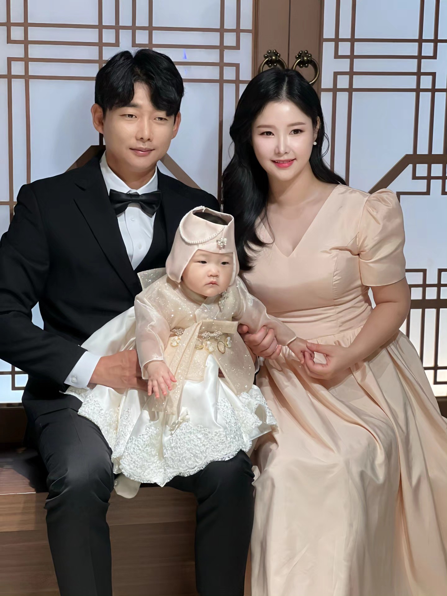Inbin Lim - 우리딸 돌잔치🎉 와주신분들 멀리서나마 연락주시고 축하해 주신분들 너무너무... | Facebook