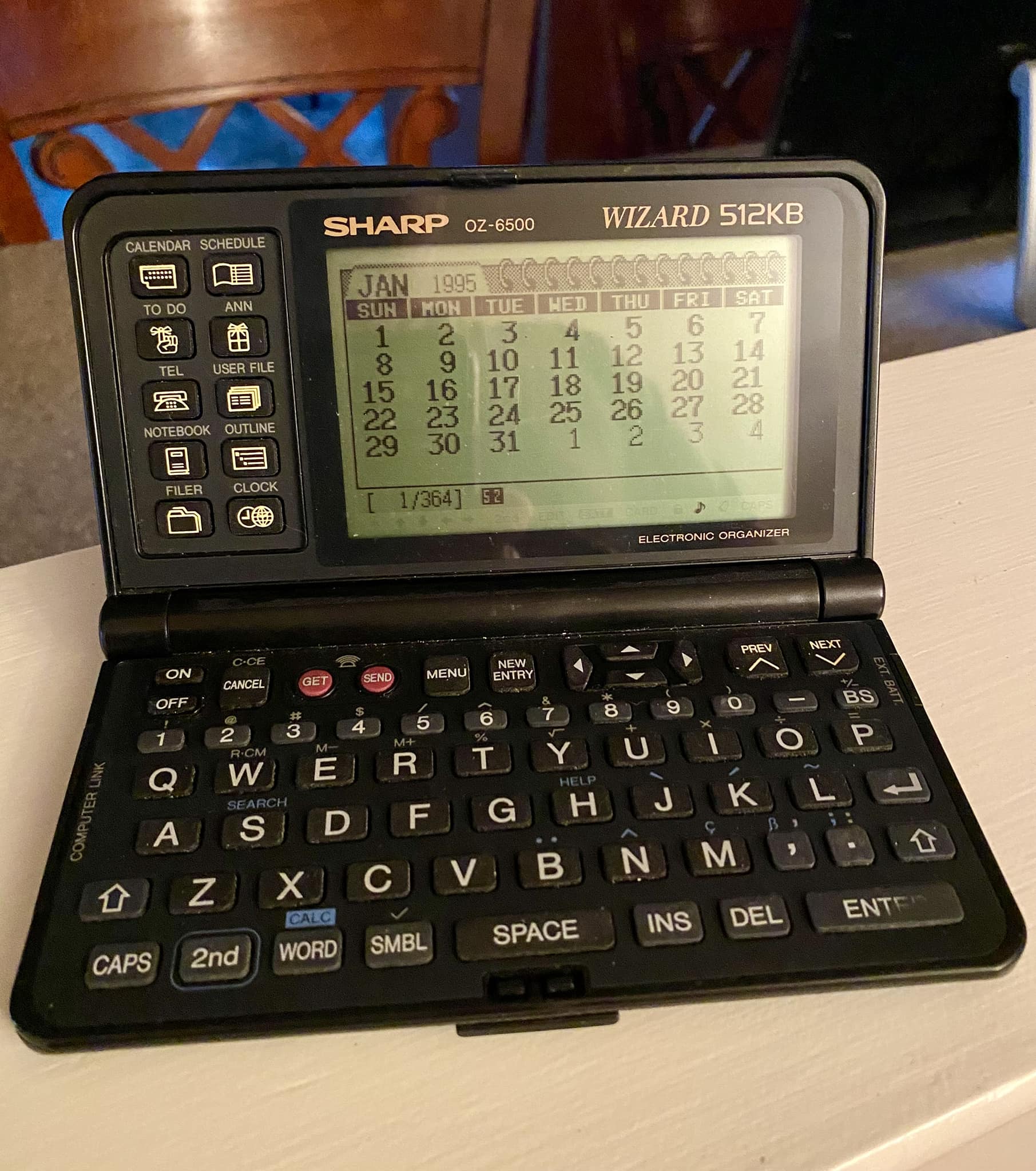 Remembering Sharp EL-6900B personal organizer