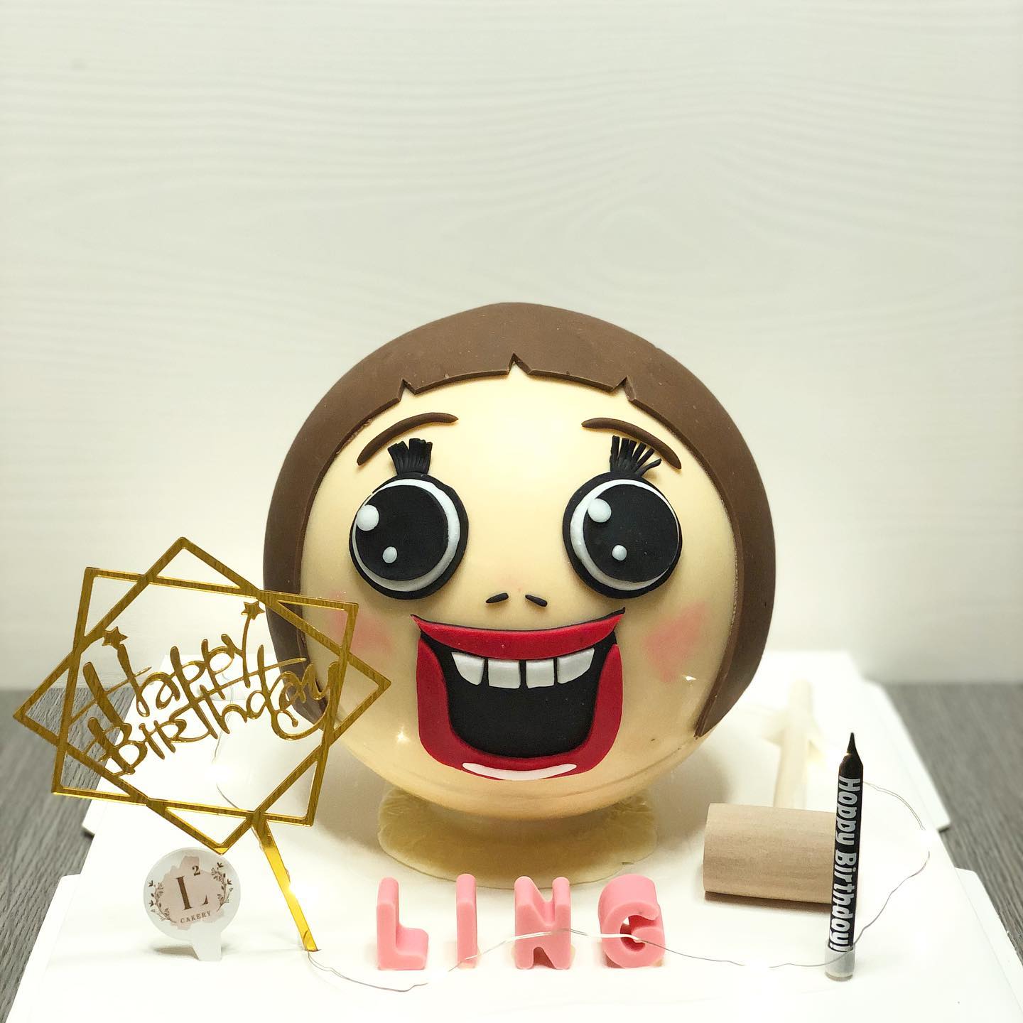 Cake365.cakery - ️梳醬Doll ️ ｜ 🧸公仔敲敲蛋糕🧸 | 🌈自選公仔外殼 🎂size:...