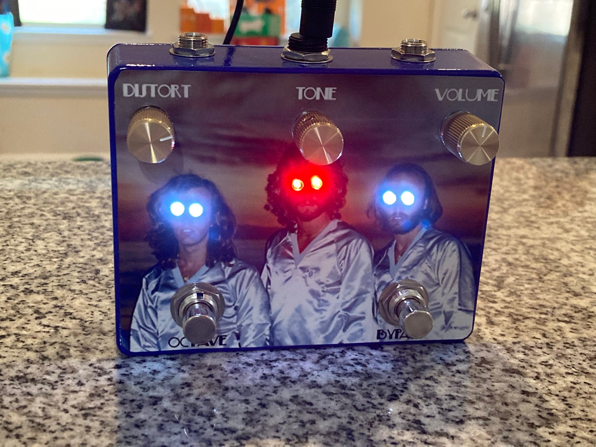 Roland AF-60 Beegee vintage fuzz pedal review