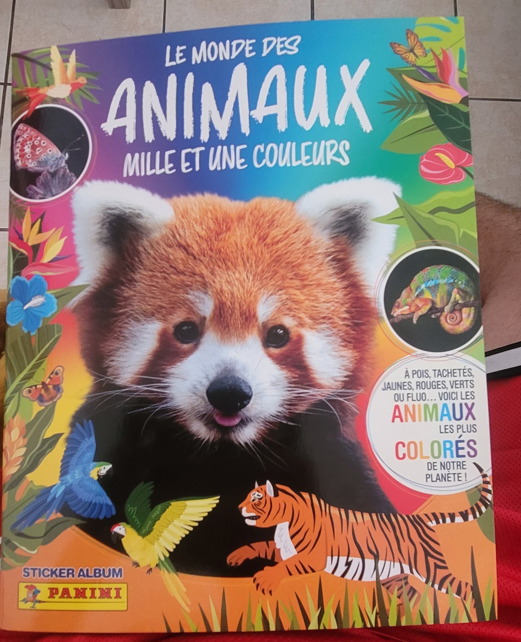 Panini Le Monde Des Animaux – Les Records – Boîte De 36 Pochettes – Album De 48 Pages + Poster – 224 Stickers
