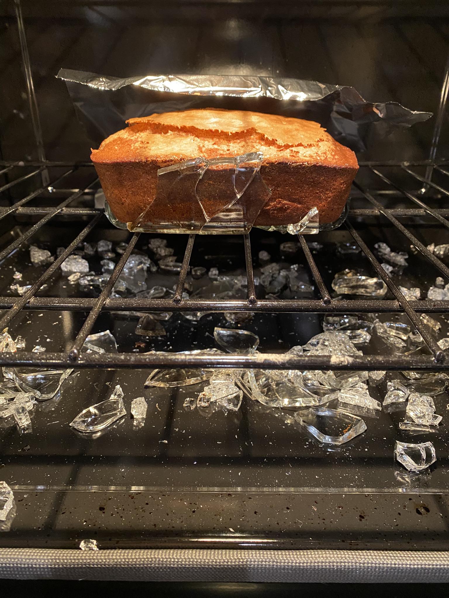 My Pyrex pan just shattered in my oven! How weird is this! | Facebook