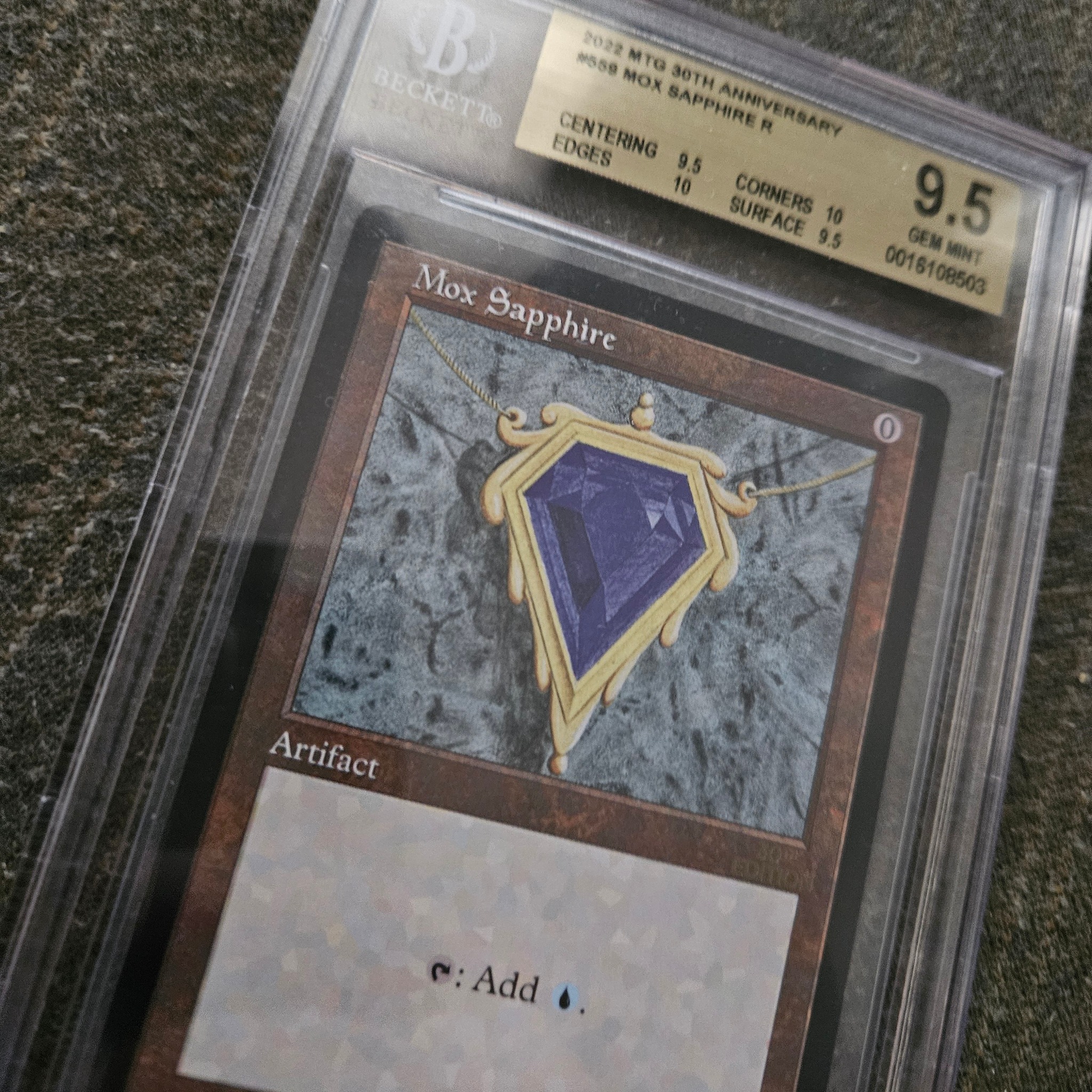 Trading mix sapphire retro bgs 9.5 for magic cards