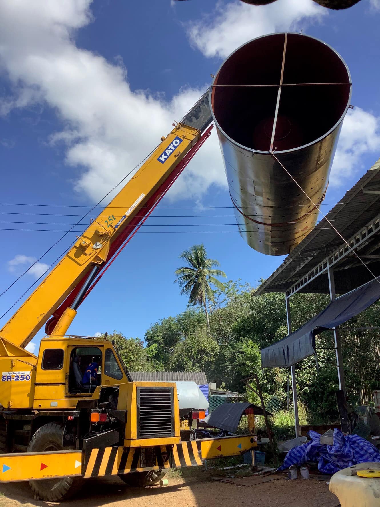 สถานีแรกเสร็จเรียบร้อยสำหรับงานผลิตถังไ... - Phattana Palm Eng