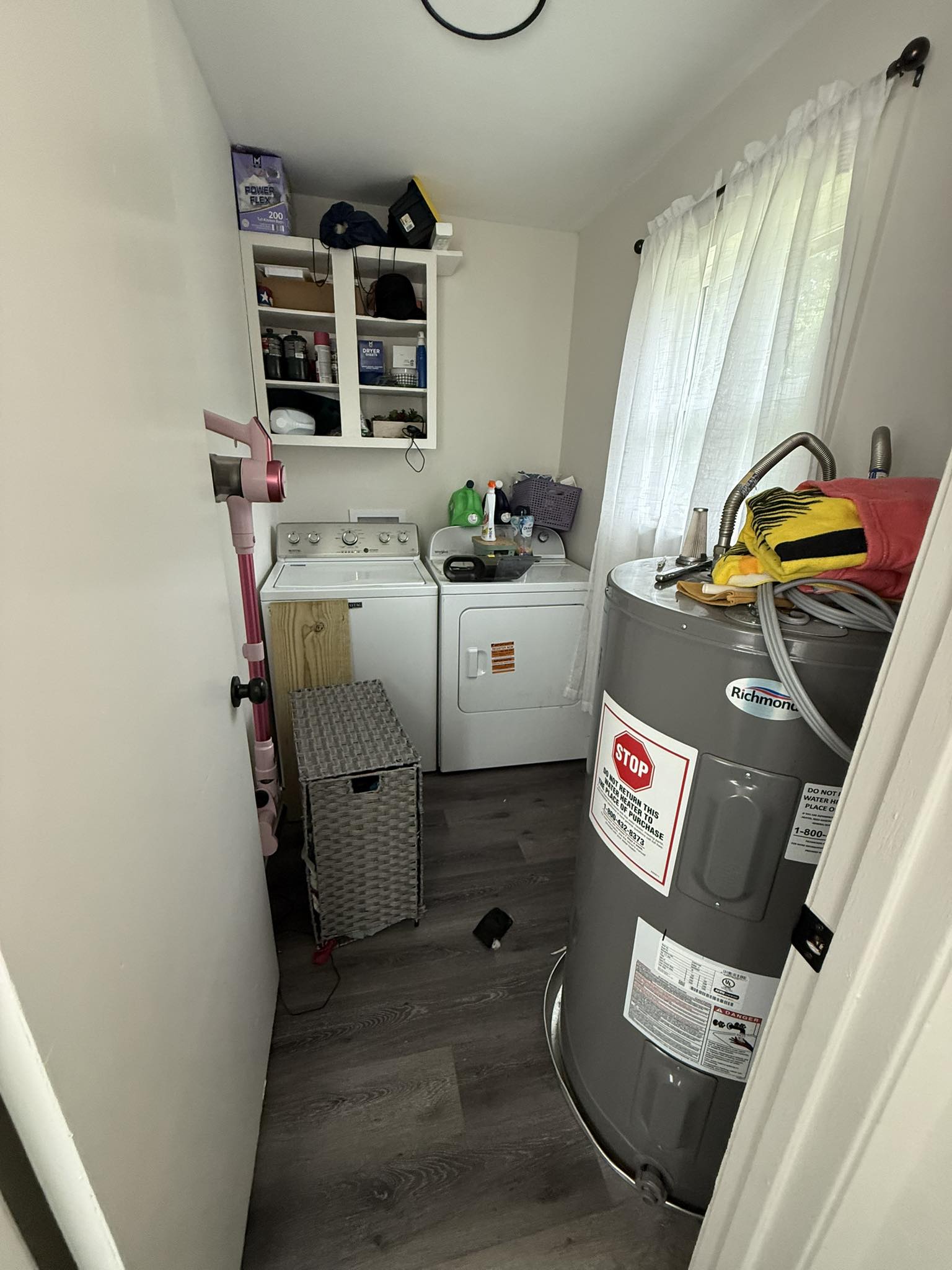 Laundry Room Porn GIF #72