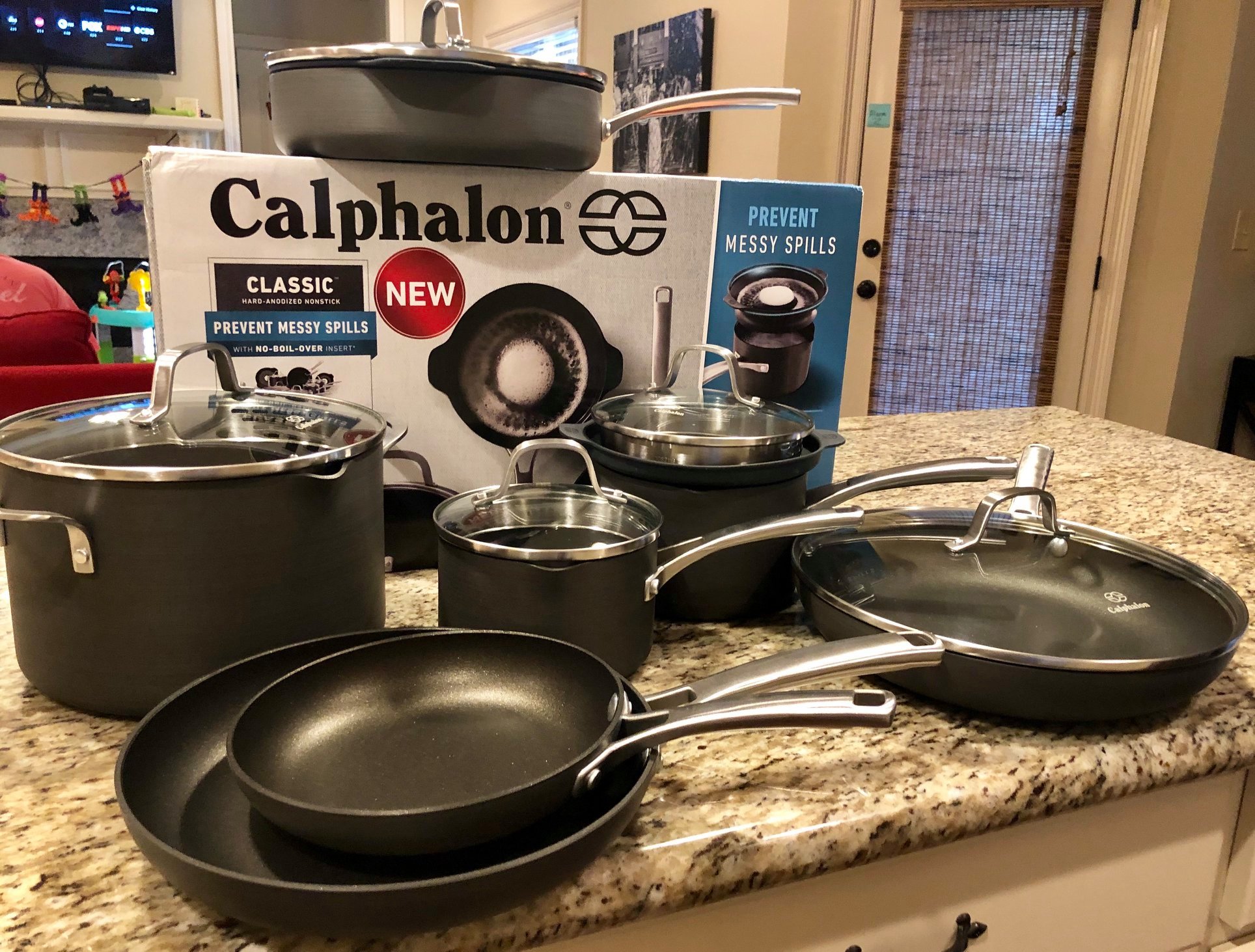 Still need a good holiday gift idea? This amazing @Calphalon