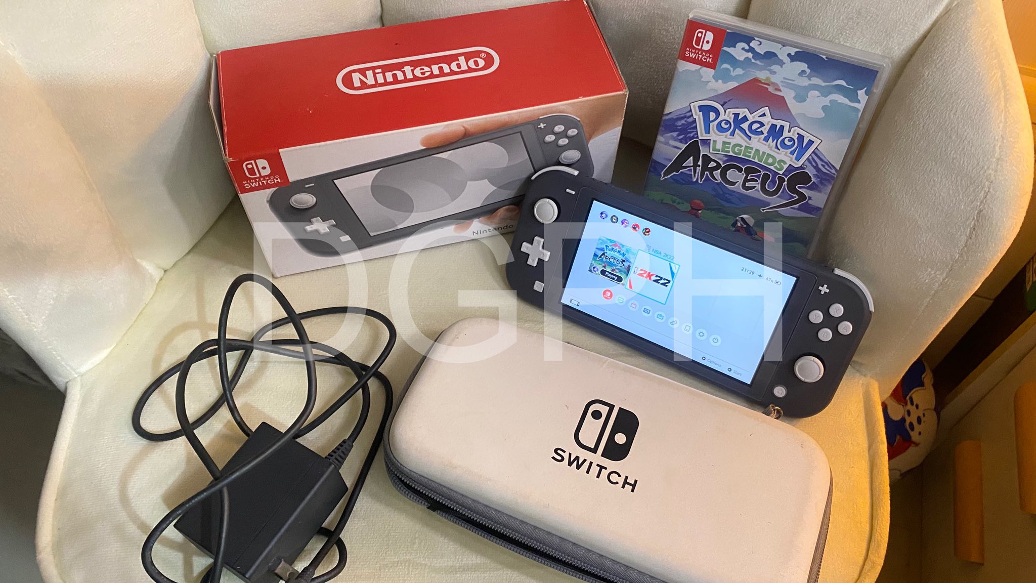 Nintendo Switch Lite Edición Pokemon Zacian & Zamazenta