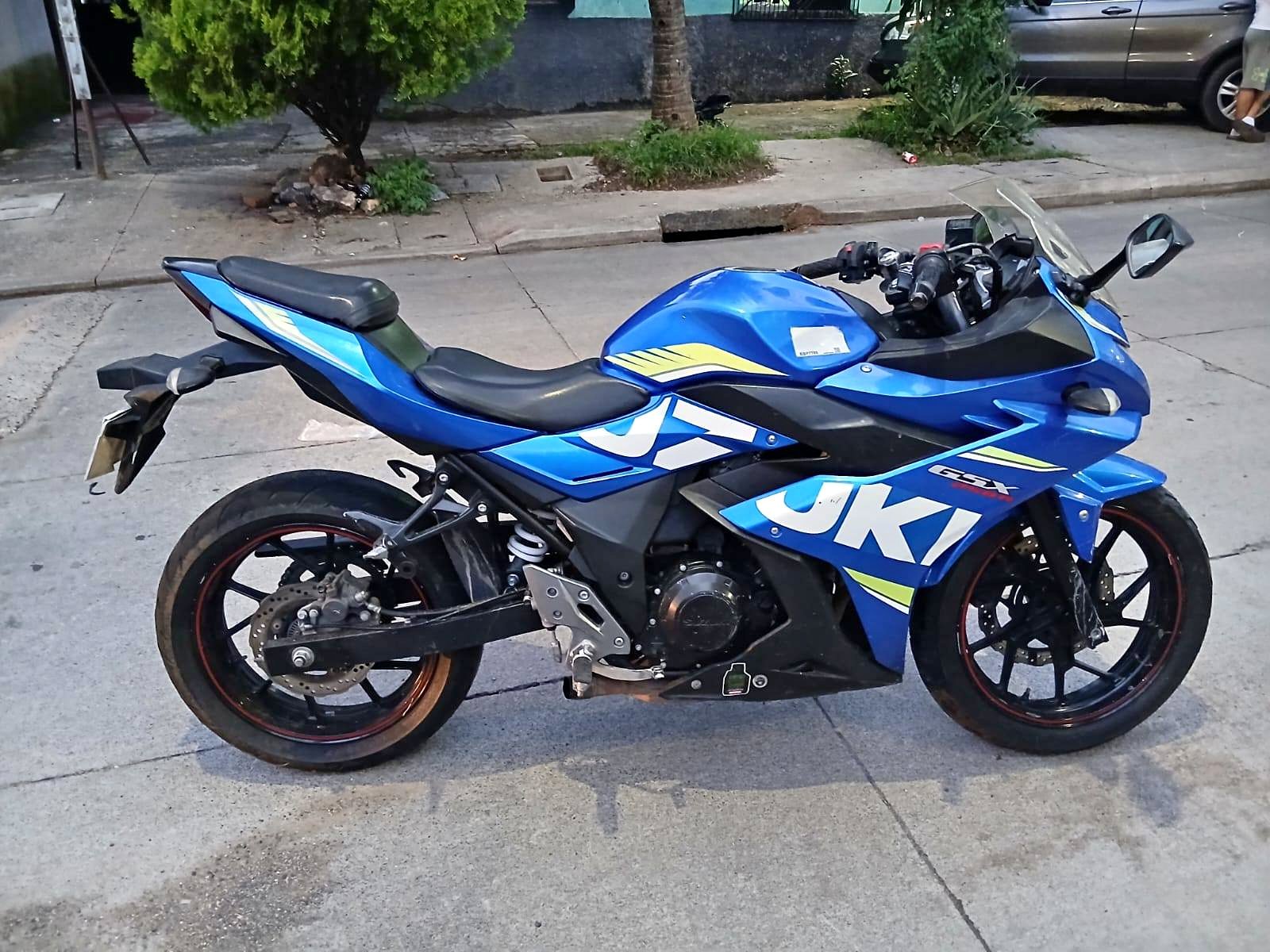 Se vende susuki gsx 250 r año 2018 con sus papeles en regla para mas ...