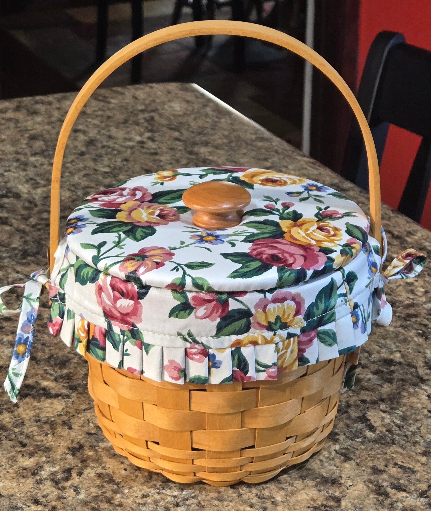 Longaberger fruit basket with garden splendor liner display picture 1