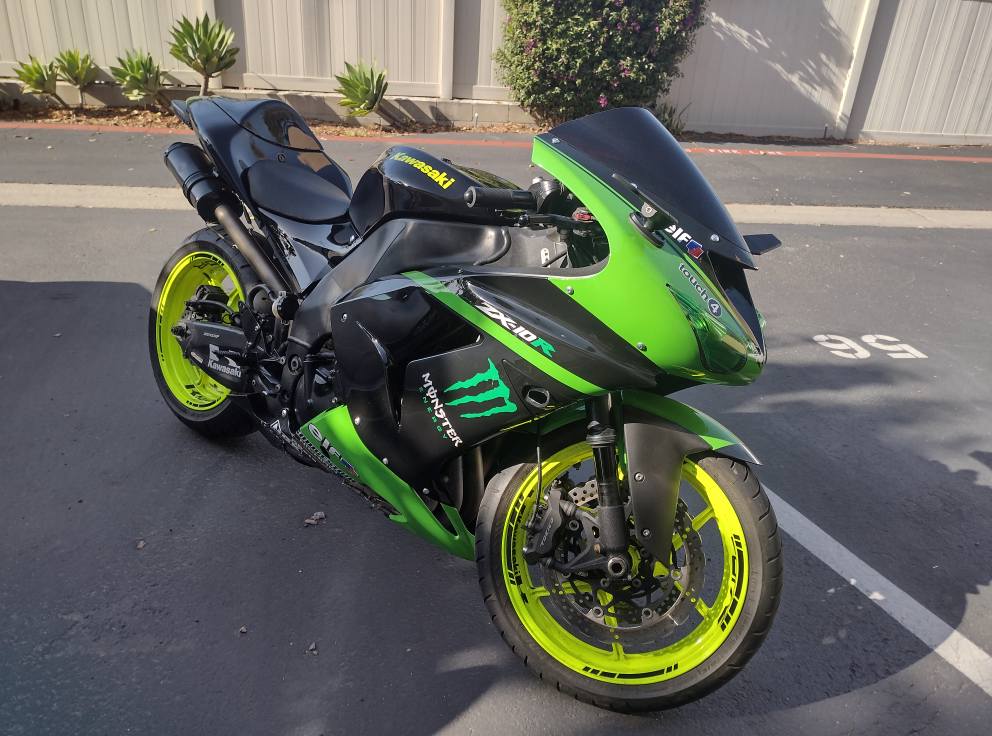 Monster edition Ryker inspired by Kawasaki ZX10