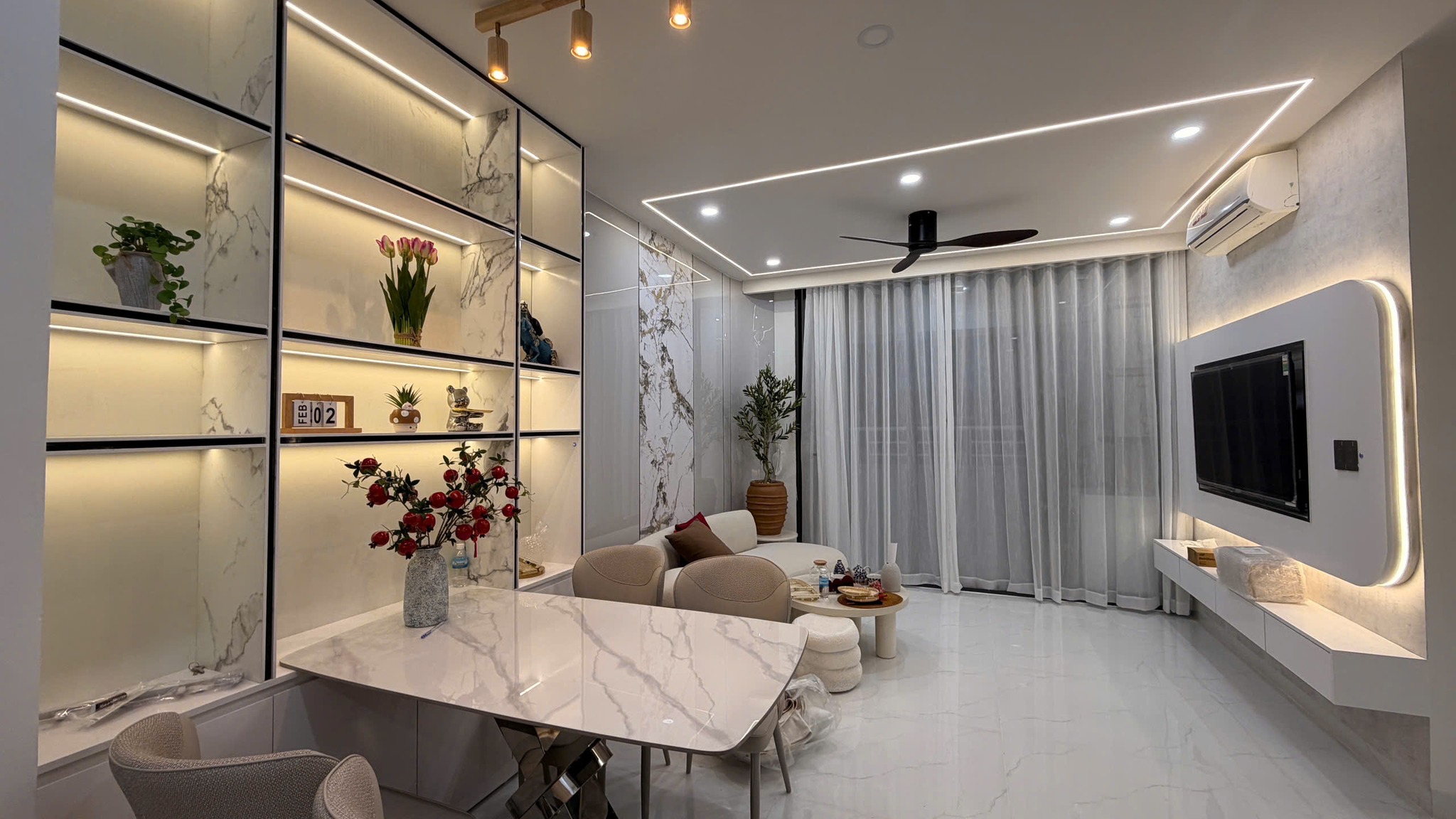 Mỹ Hằng Cao - 🔥 Sắp ra hàng căn hộ VIEW XÉO BIỂN 70.56m2 –... | Facebook