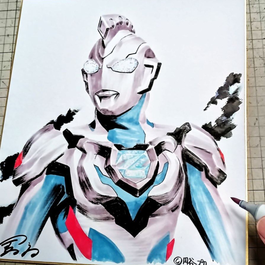 Hiroshi - ウルトラマンZ描いているところ。ウルトラマン画集『オール・ウルトラマン・スケッチ・ギャラリー』の表紙に使われたもの。11月 ...