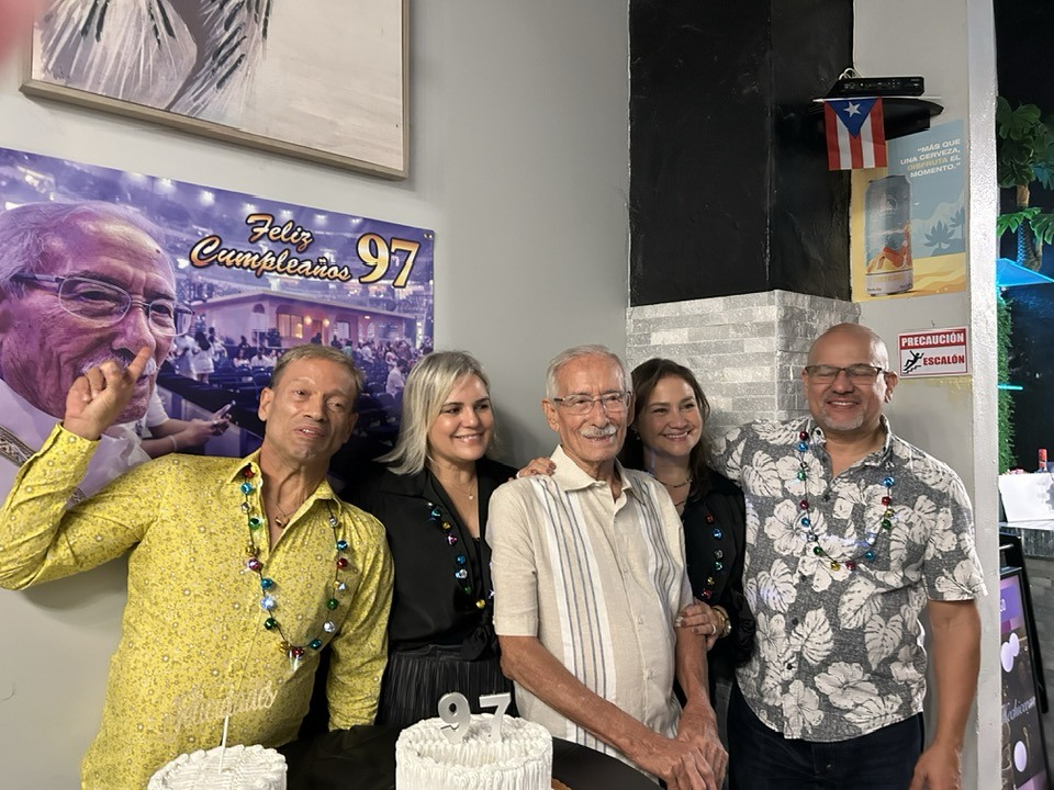 Anoche 22/11 celebramos los... - Wilma Esther Reveron Collazo | Facebook