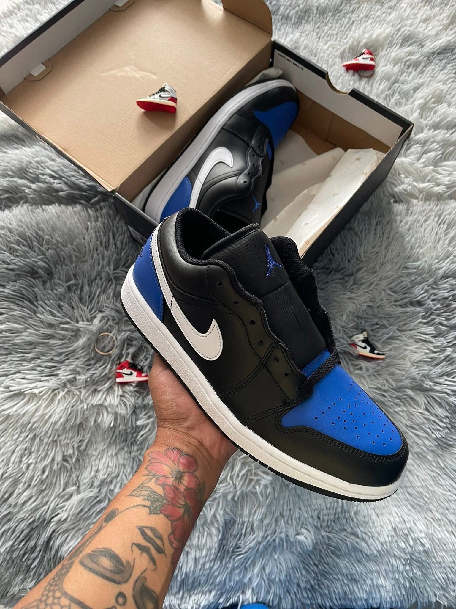 ?AIR JORDAN 1 LOW “Black Game Royal”