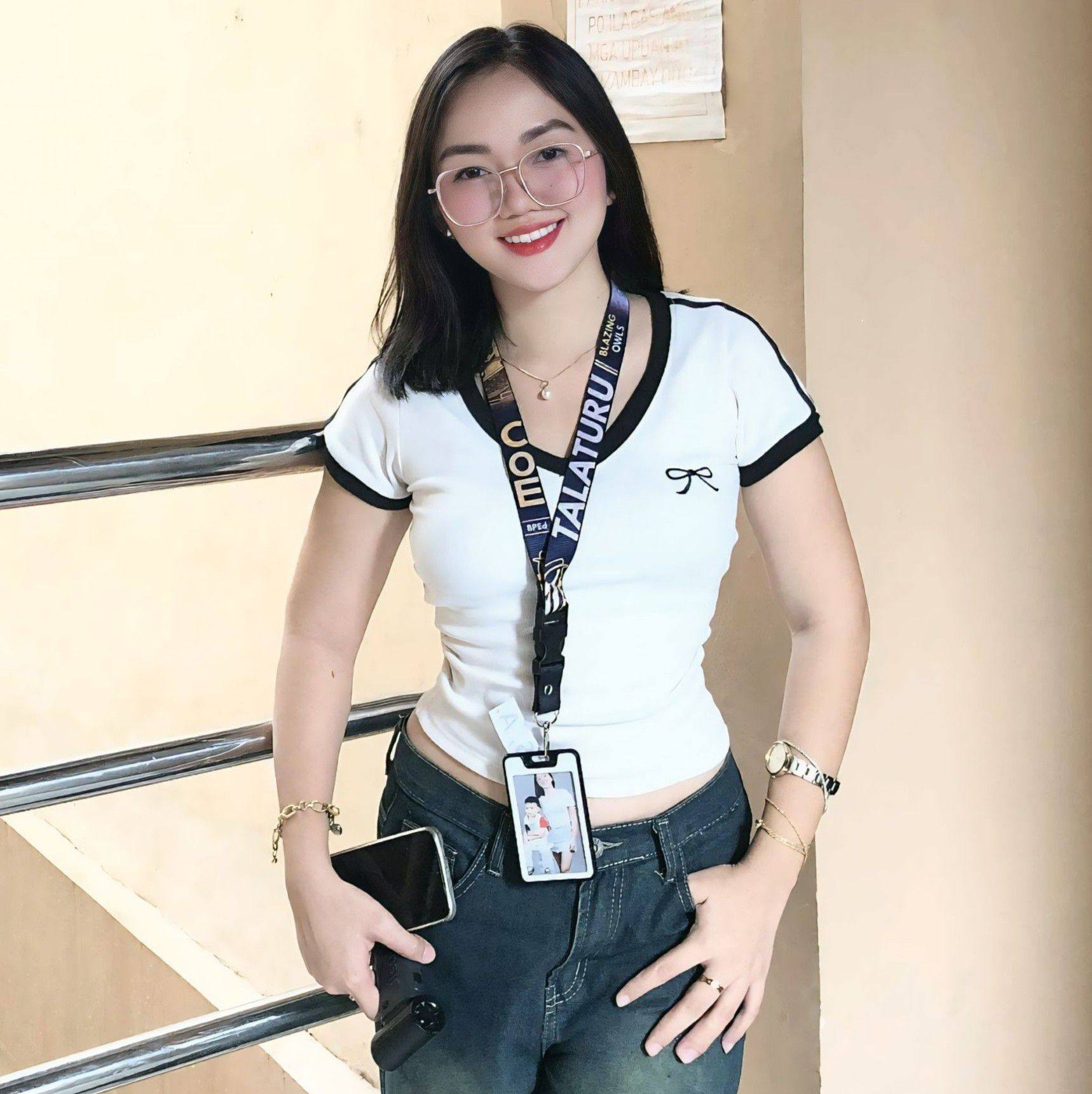 Avril - Just call her Ma'am Avi 👩🏻‍🏫 | Facebook