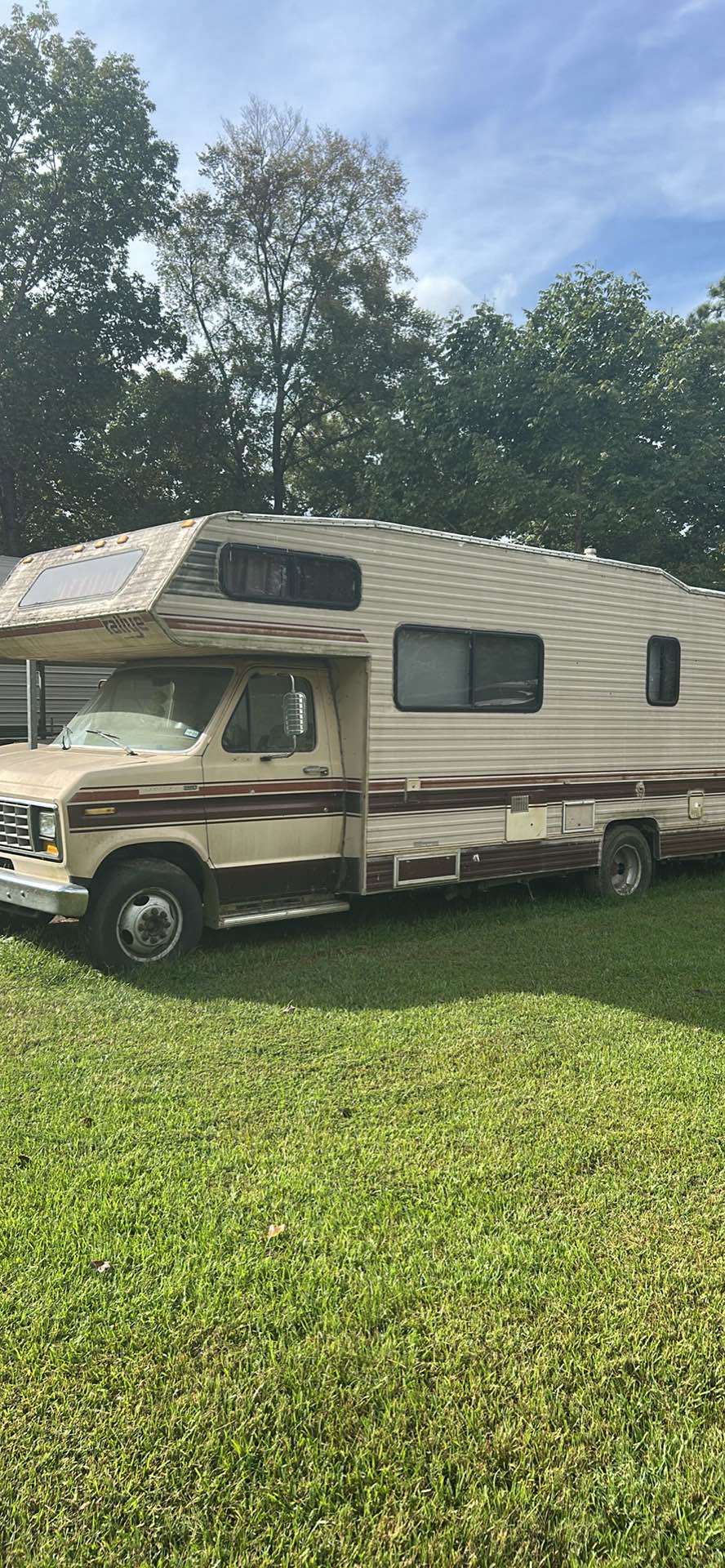 1987 Ford Fleetwood motorhome - RVs & Campers - Pointblank, Texas ...