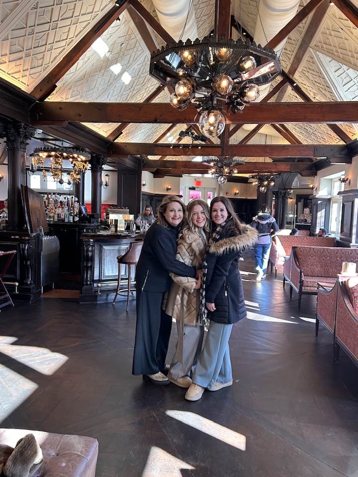 tavern on the green brunch dress code Attire for ? YGroup_15002229703021 Ming Extra Large 8-Drawer Color:Maple