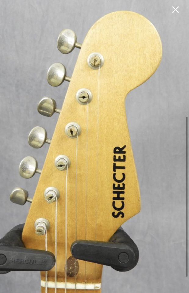 教えて下さい。 SCHECTERですが こんなロゴ実在しますか？ ネック