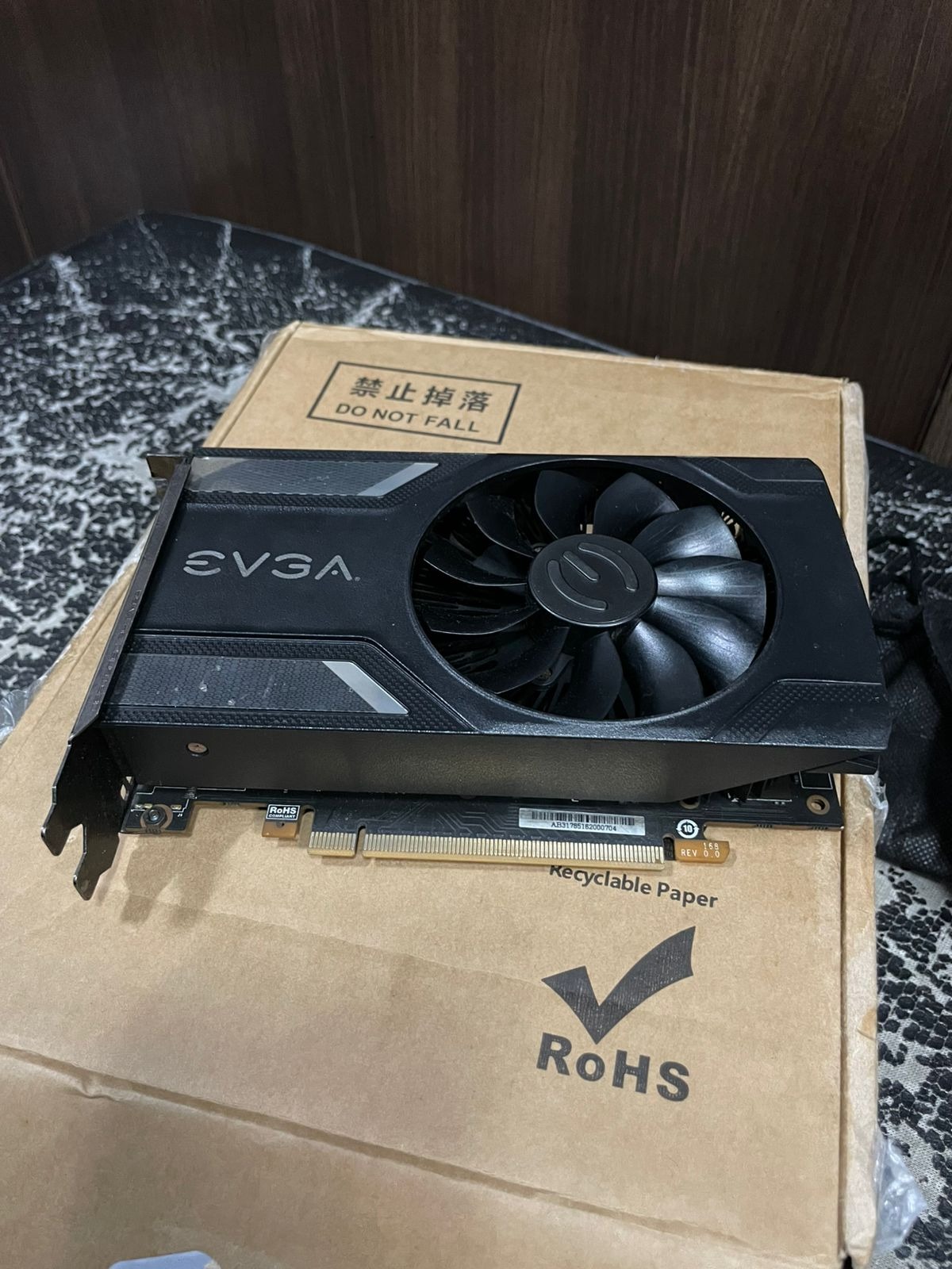 EVGA P106 (GTX 1060 6GB) 600k Lok tangsel