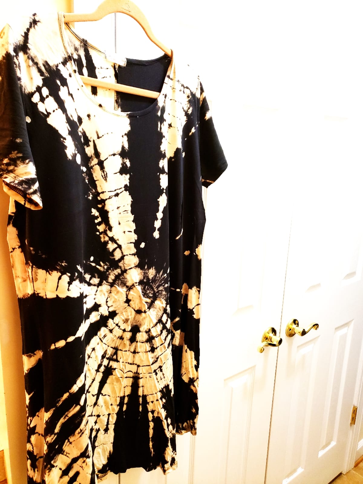 black and gold tie dye dress Bleach transformation Kaftan
