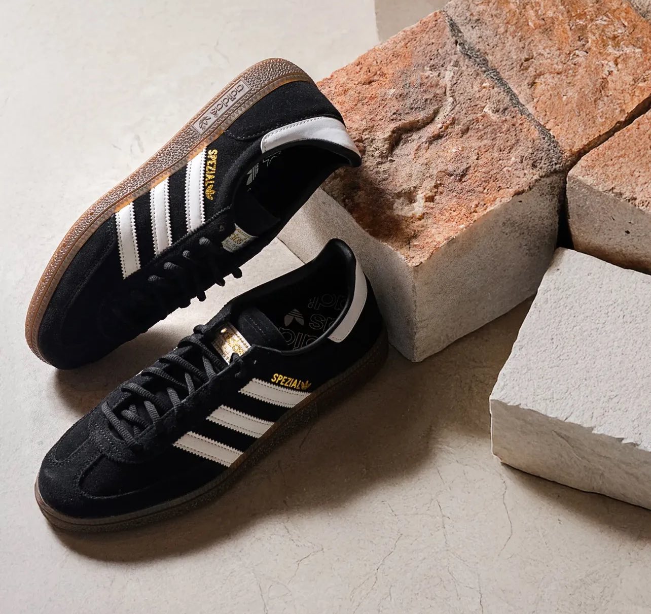 ? ADIDAS ORIGINALS HANDBALL SPEZIAL ?