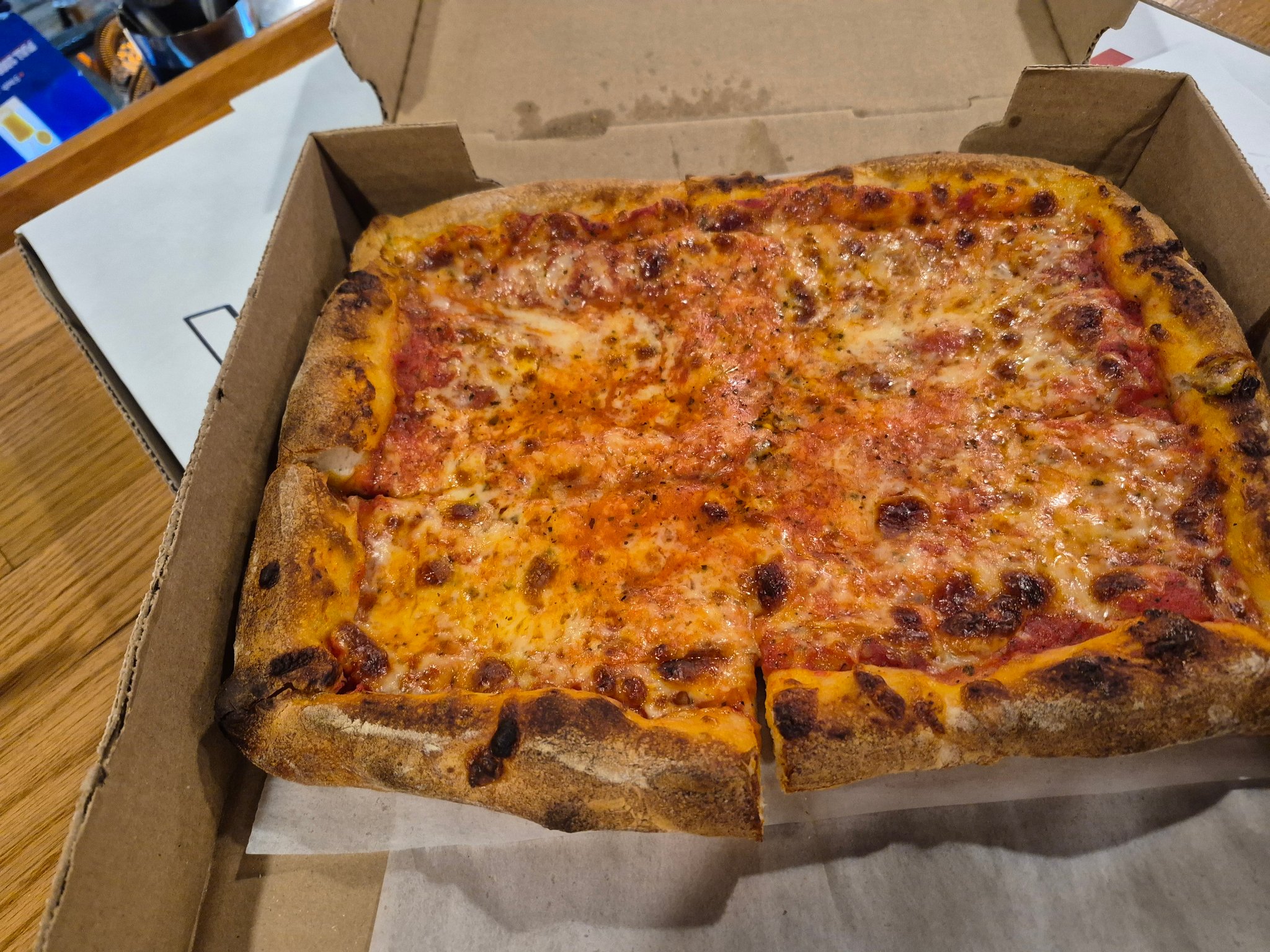 Napolitano's pizza review in Rhode Island