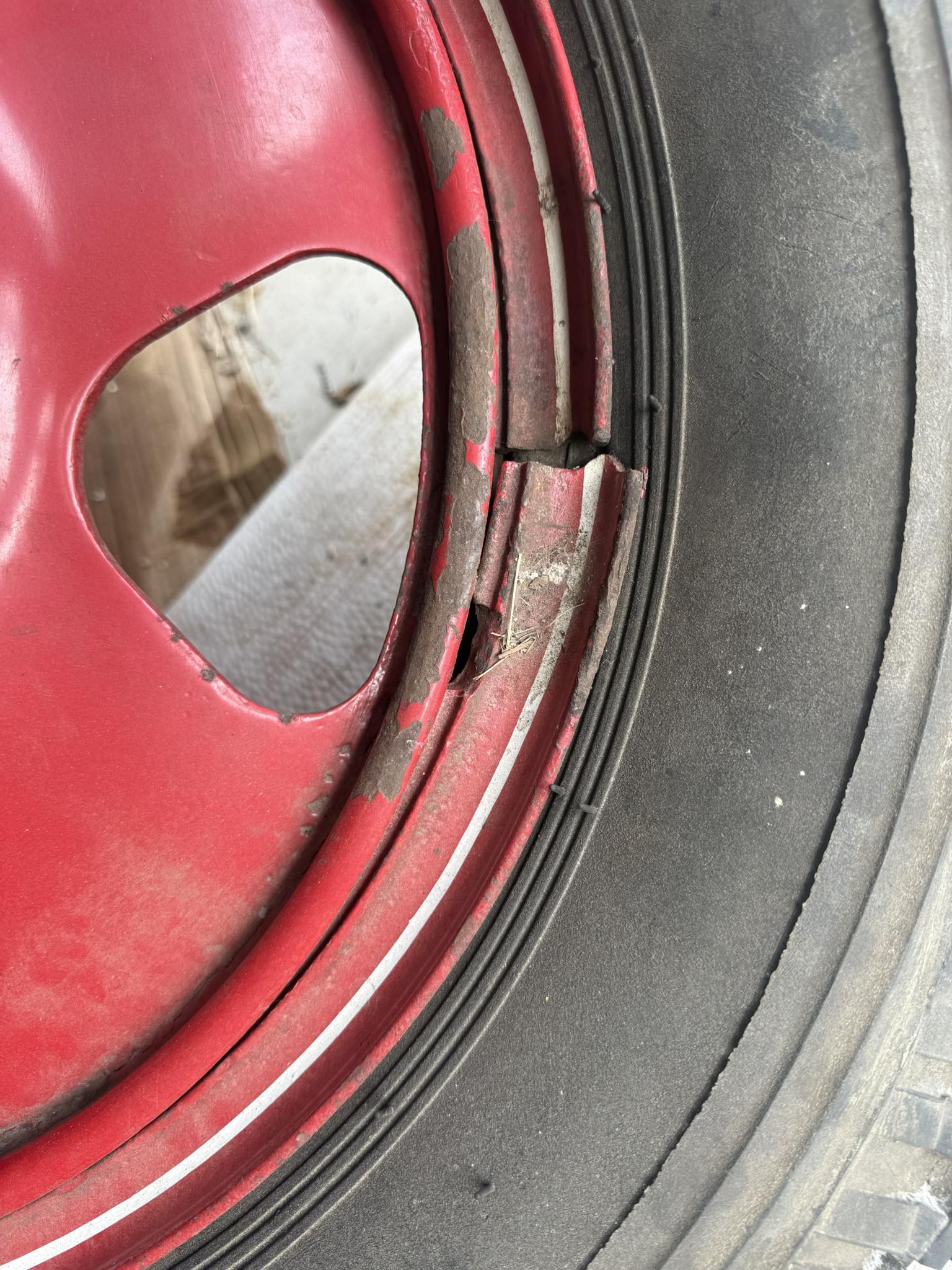 Looking for possible lock ring for split rim budd wheel 1 ton | Facebook