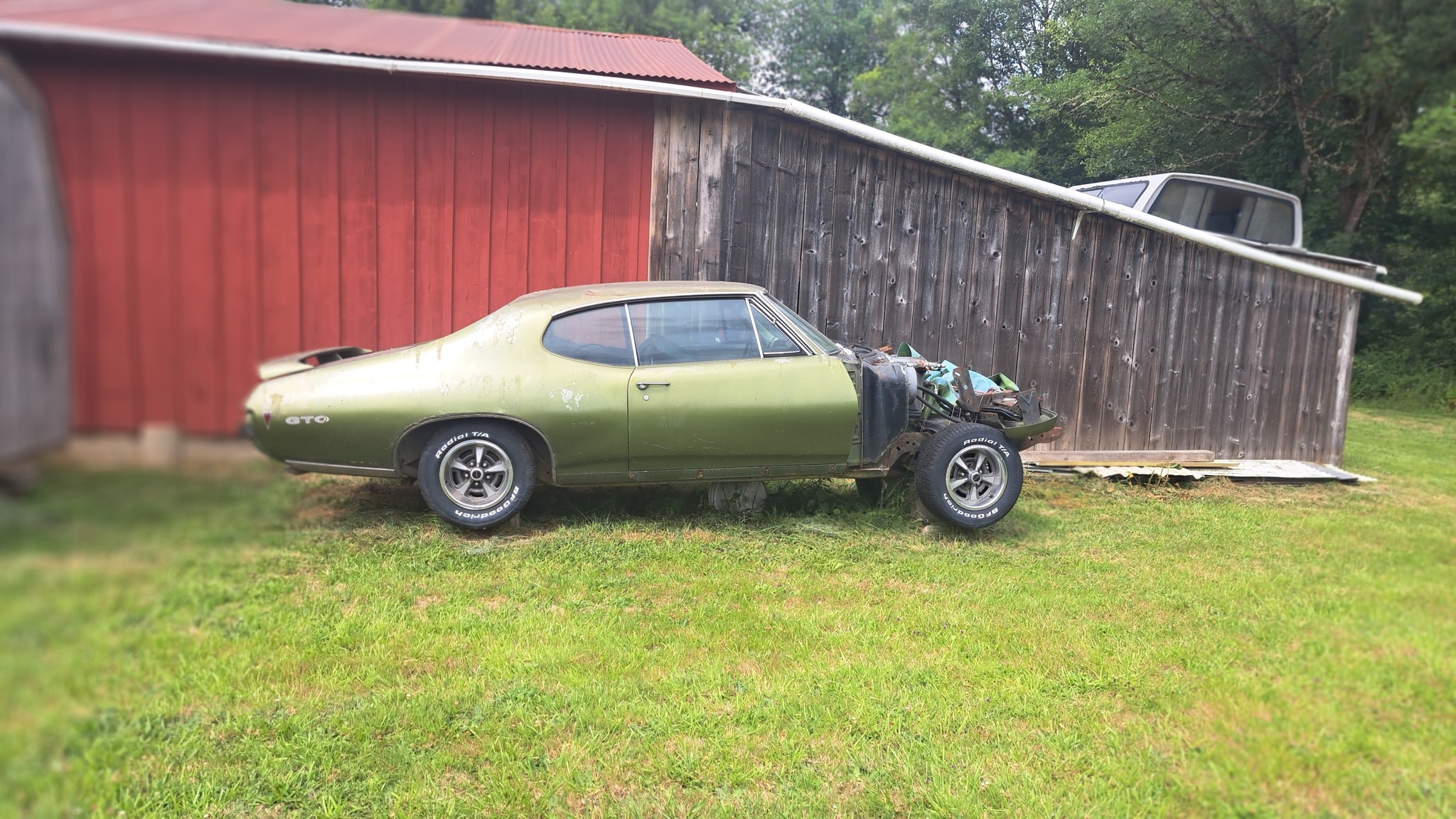 Abandoned Pontiac GTO project car found